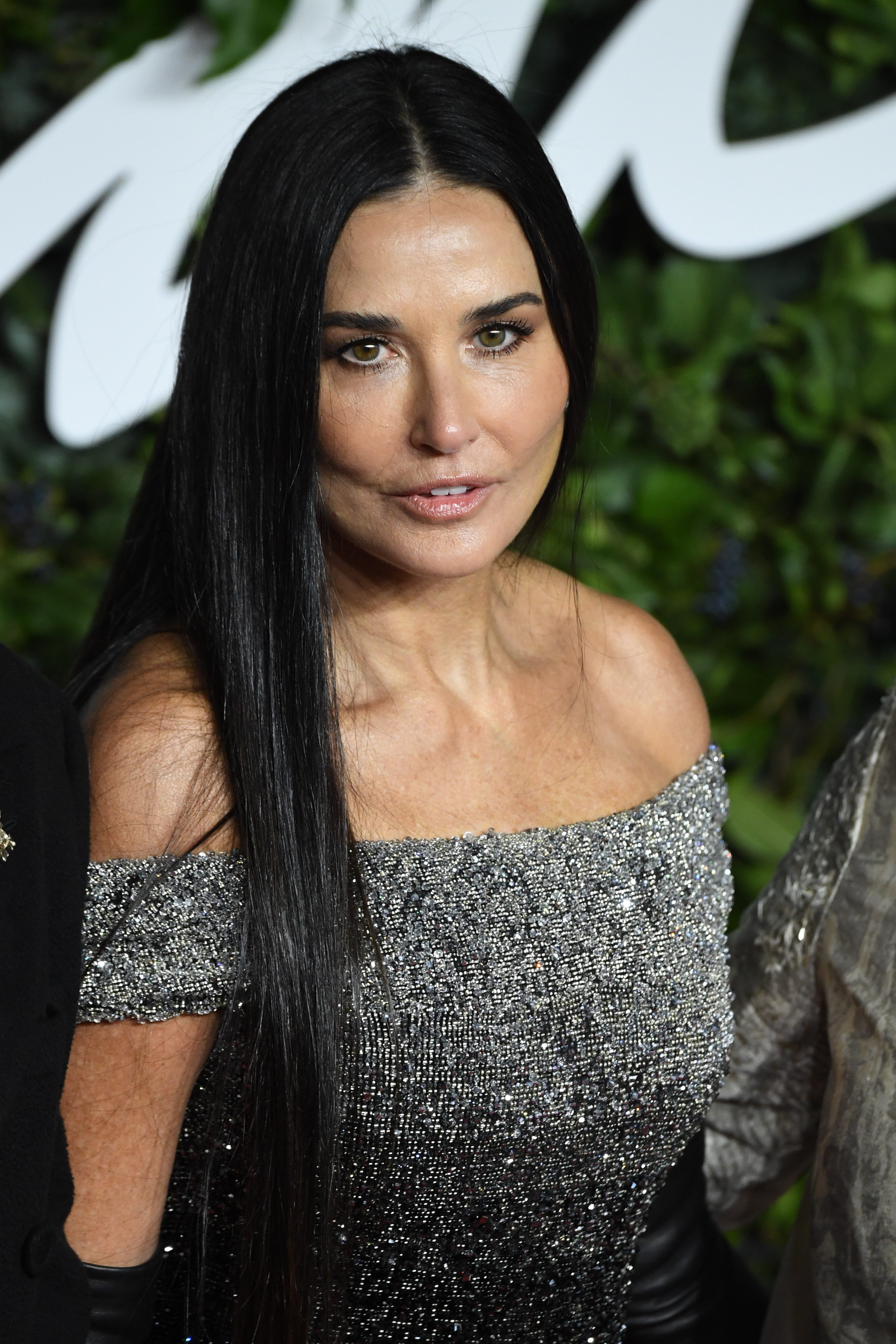 Demi Moore besucht die The Fashion Awards 2021 am 29. November 2021 | Quelle: Getty Images