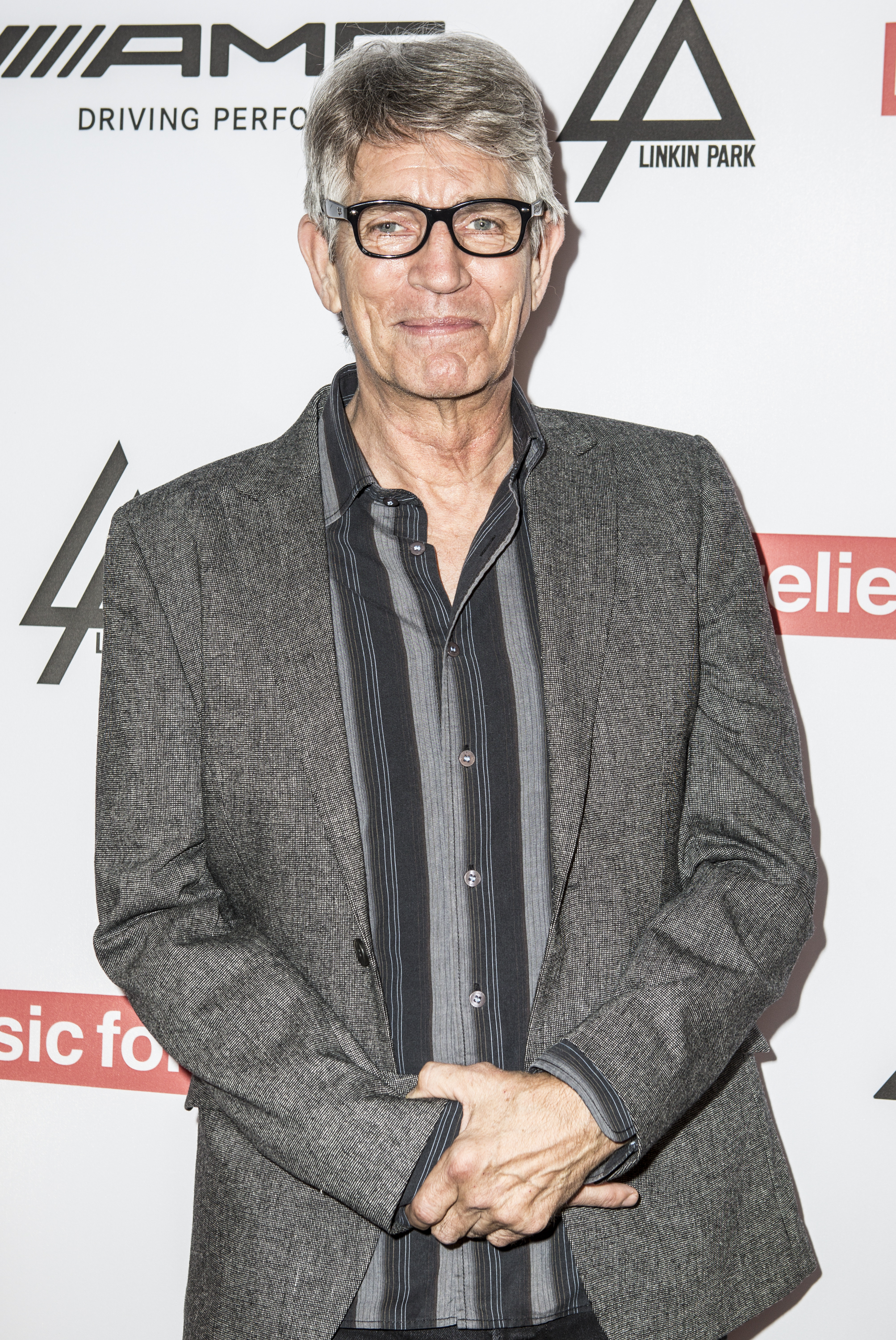 Eric Roberts besucht eine Cocktailparty zugunsten von Music For Relief in Brentwood, Kalifornien, am 14. November 2016 | Quelle: Getty Images