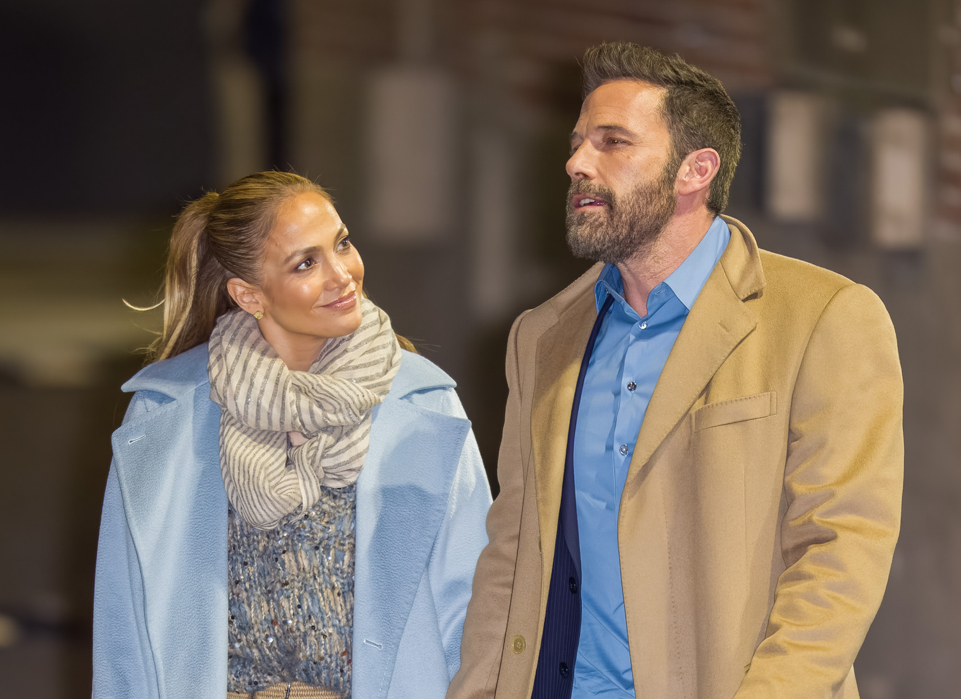 Jennifer Lopez und Ben Affleck bei "Jimmy Kimmel Live" in Los Angeles, Kalifornien, am 15. Dezember 2021 | Quelle: Getty Images