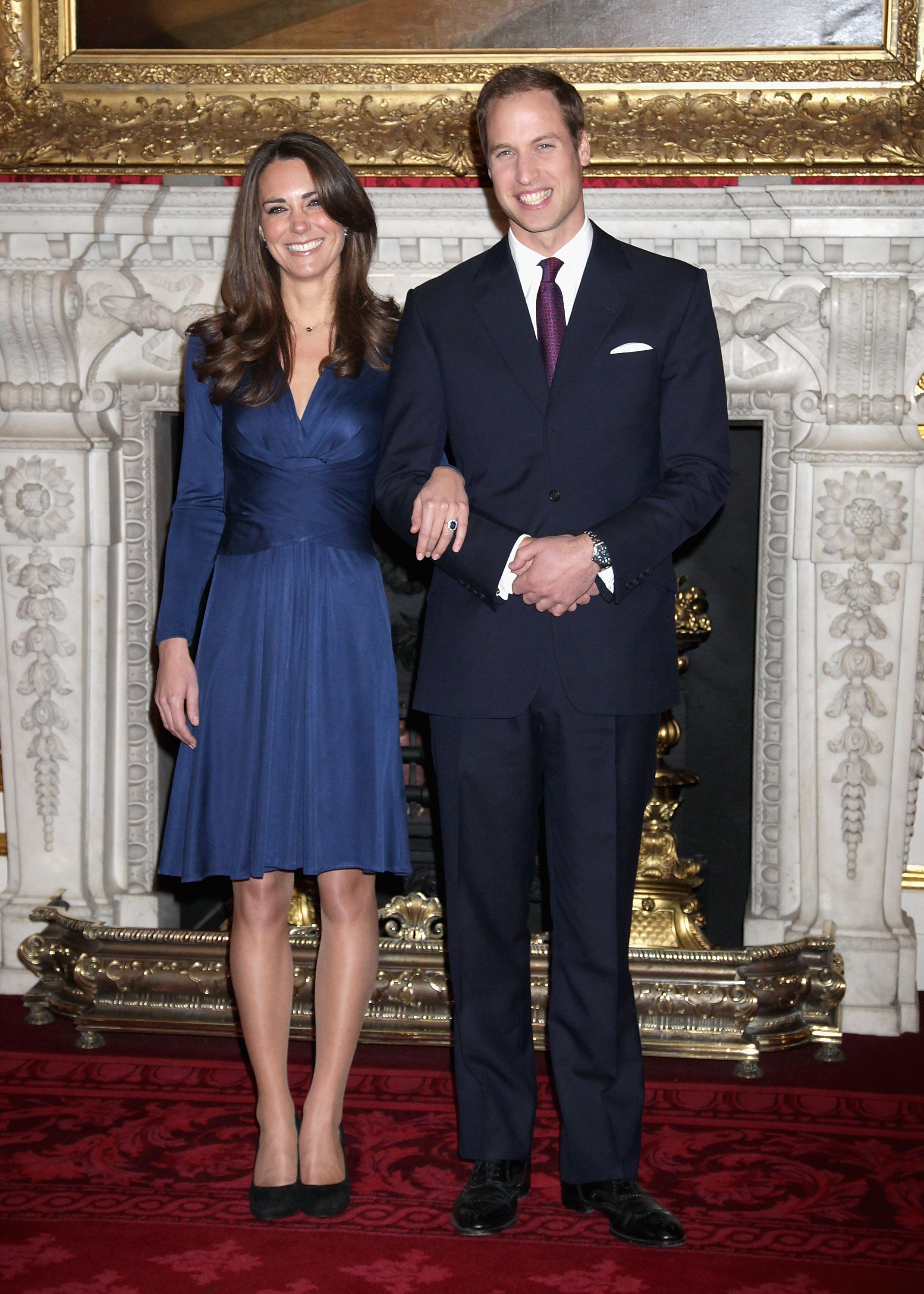 Prinz William und Kate Middleton in den Staatsgemächern des St. James Palace am 16. November 2010 in London, England. | Quelle: Getty Images