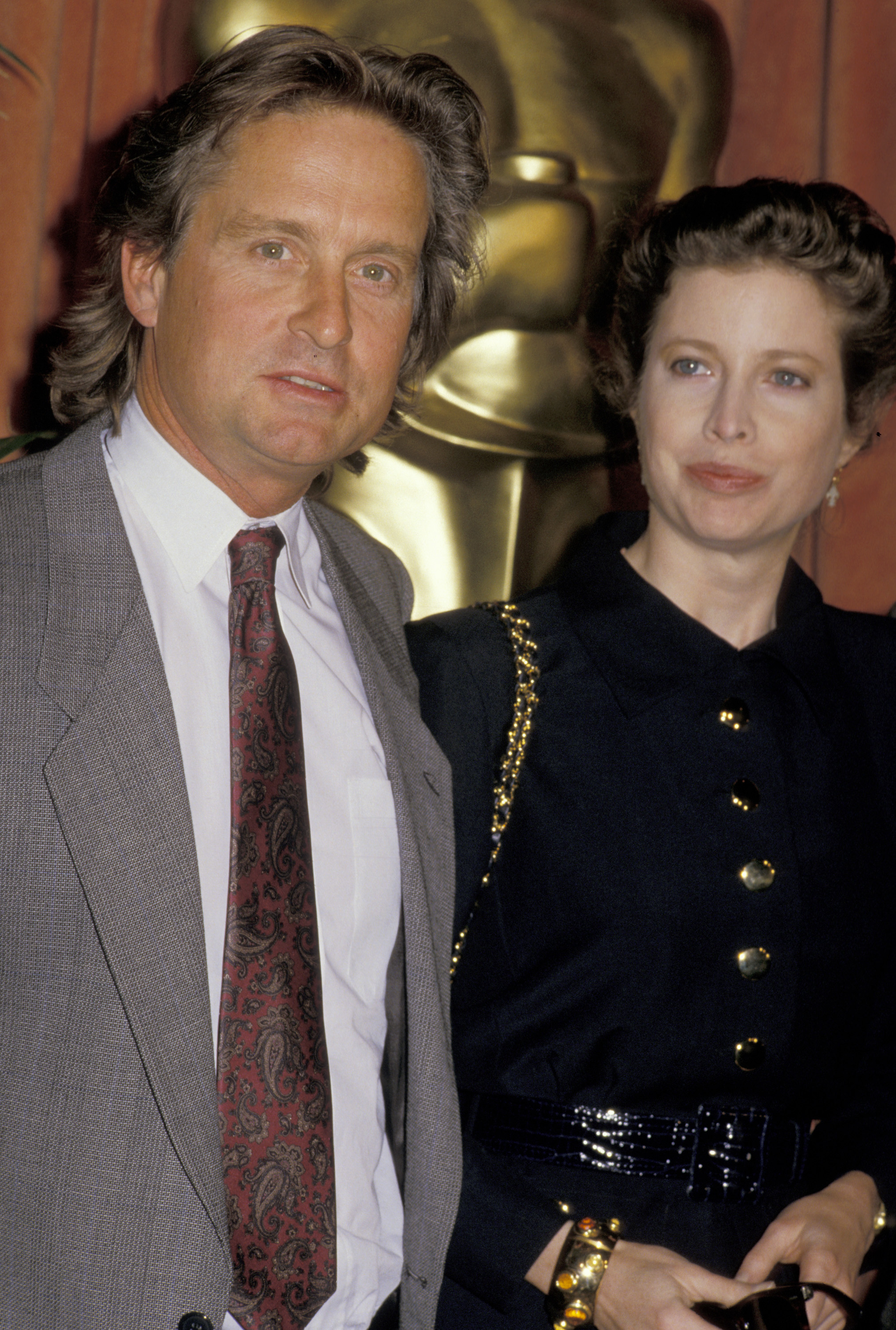 Michael und Diandra Douglas bei der Annual Academy Awards Nominees Luncheon am 29. März 1988 in Beverly Hills, Kalifornien. | Quelle: Getty Images