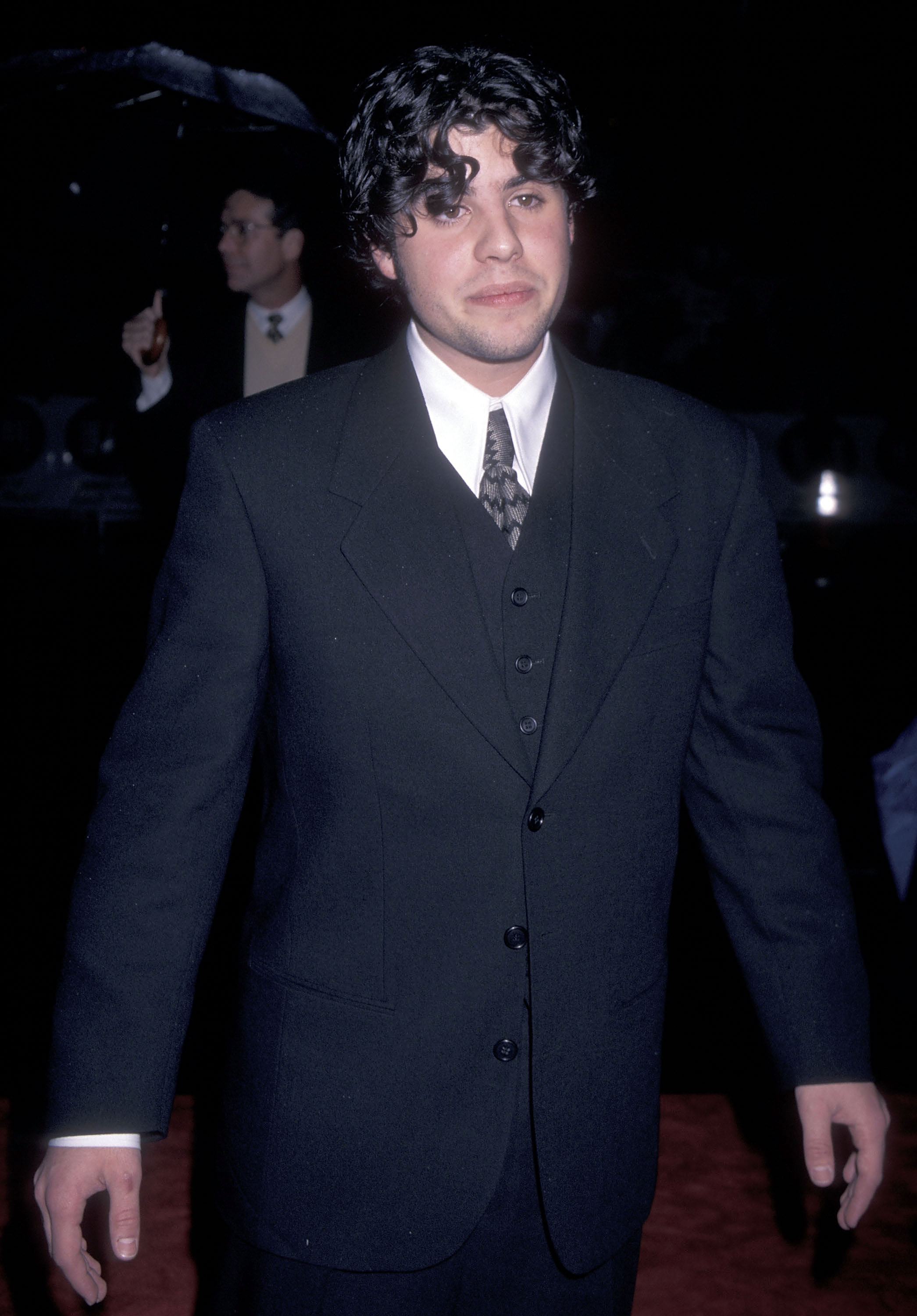 Sage Stallone bei der "Daylight"-Premiere im Mann's Chinese Theatre in Hollywood, Kalifornien, am 5. Dezember 1996. | Quelle: Getty Images