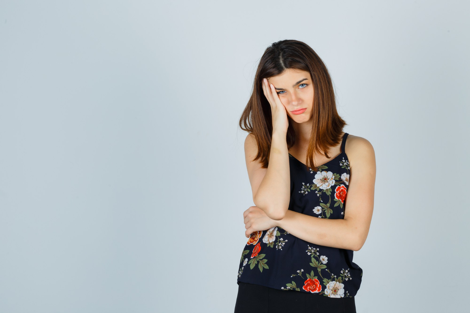 Eine verzweifelte Frau | Quelle: Freepik