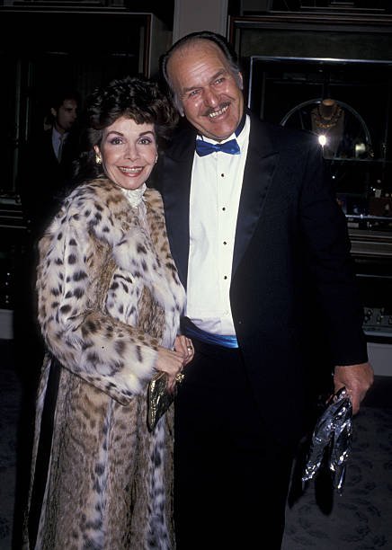 Annette Funicello und Glen Holt besuchen die Sixth Annual American Cinema Awards in Beverly Hills, Kalifornien, am 6. Januar 1989. | Quelle: Getty Images