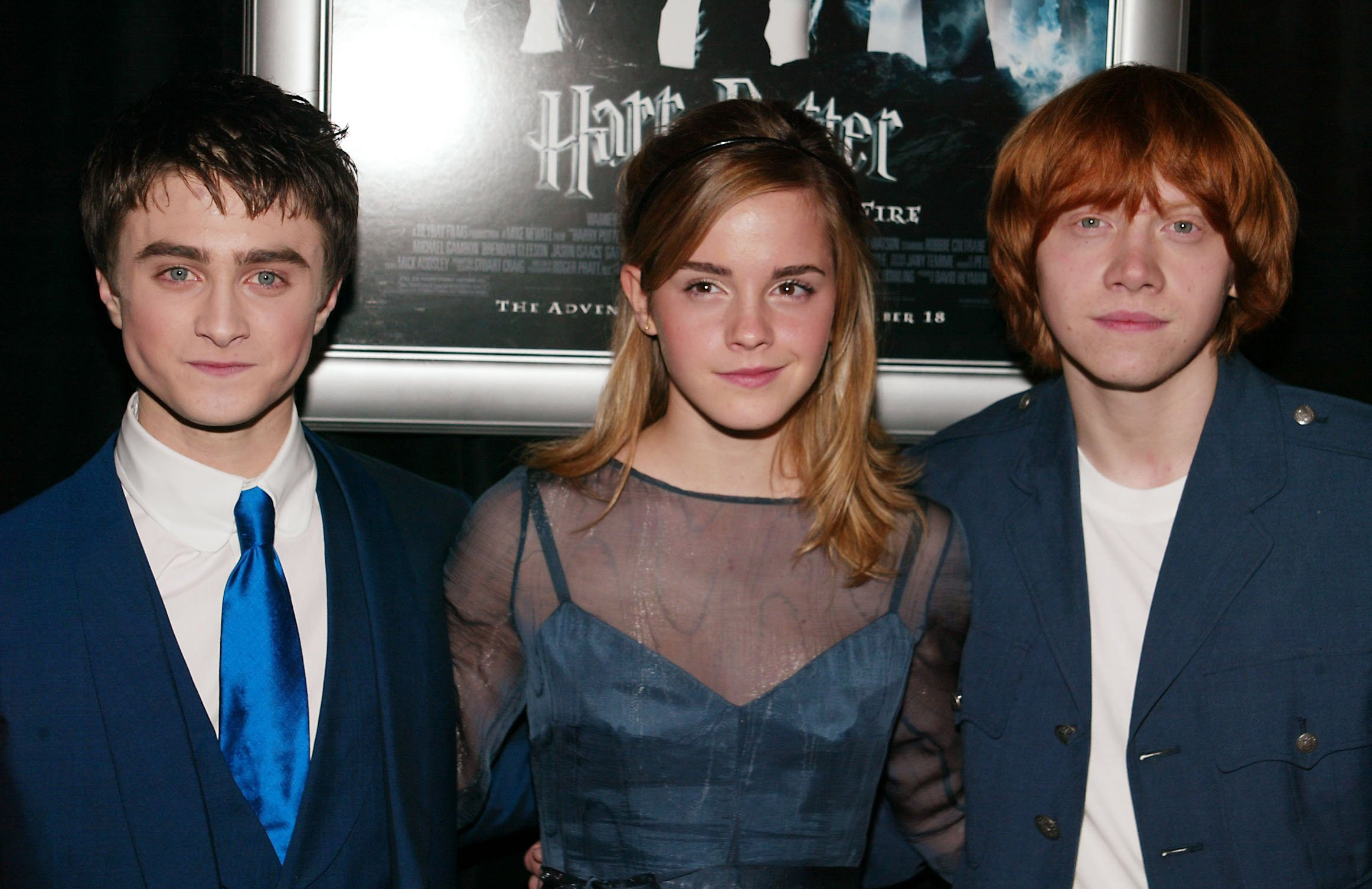 Daniel Radcliffe, Emma Watson und Rupert Grint bei der Premiere von "Harry Potter und der Feuerkelch" in New York City am 12. November 2005 | Quelle: Getty Images