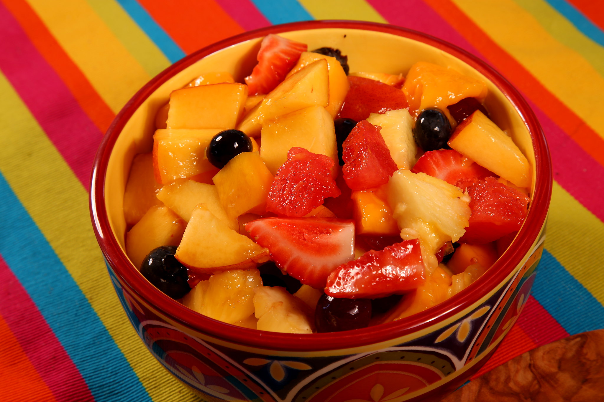 Eine Schüssel mit frischem Obstsalat | Quelle: Flickr