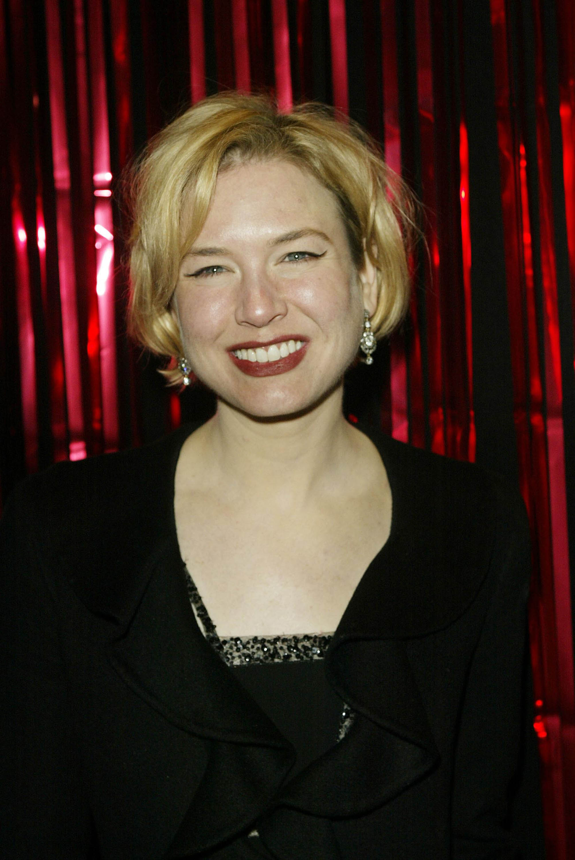 Renee Zellweger besucht die "Chicago"-Filmparty im Cafe Royal am 8. Dezember 2002 in London. | Quelle: Getty Images