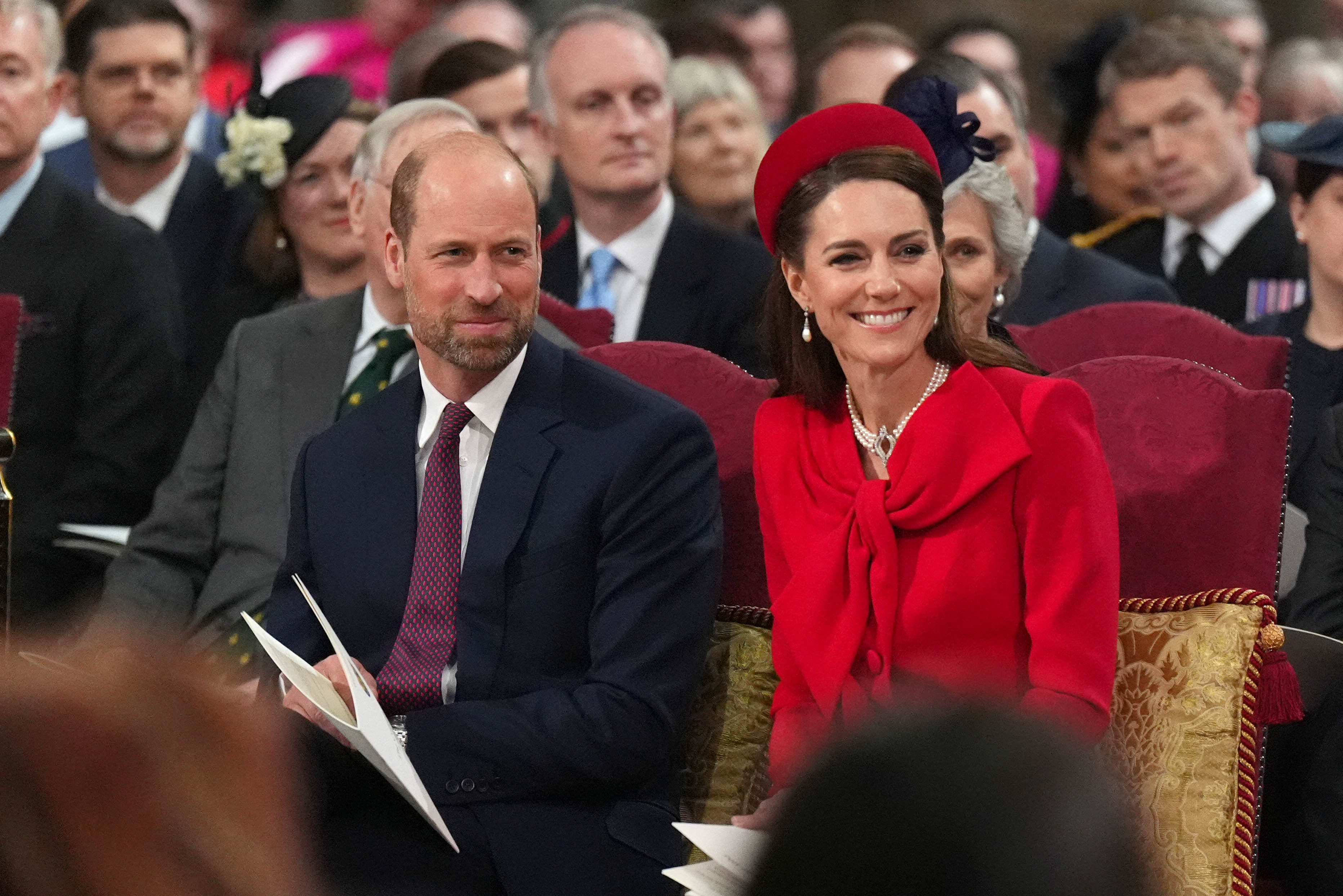 Der Prinz und die Prinzessin von Wales lächeln während ihrer Anwesenheit bei der jährlichen Commonwealth Day Zeremonie in der Westminster Abbey in London am 10. März 2025 | Quelle: Getty Images