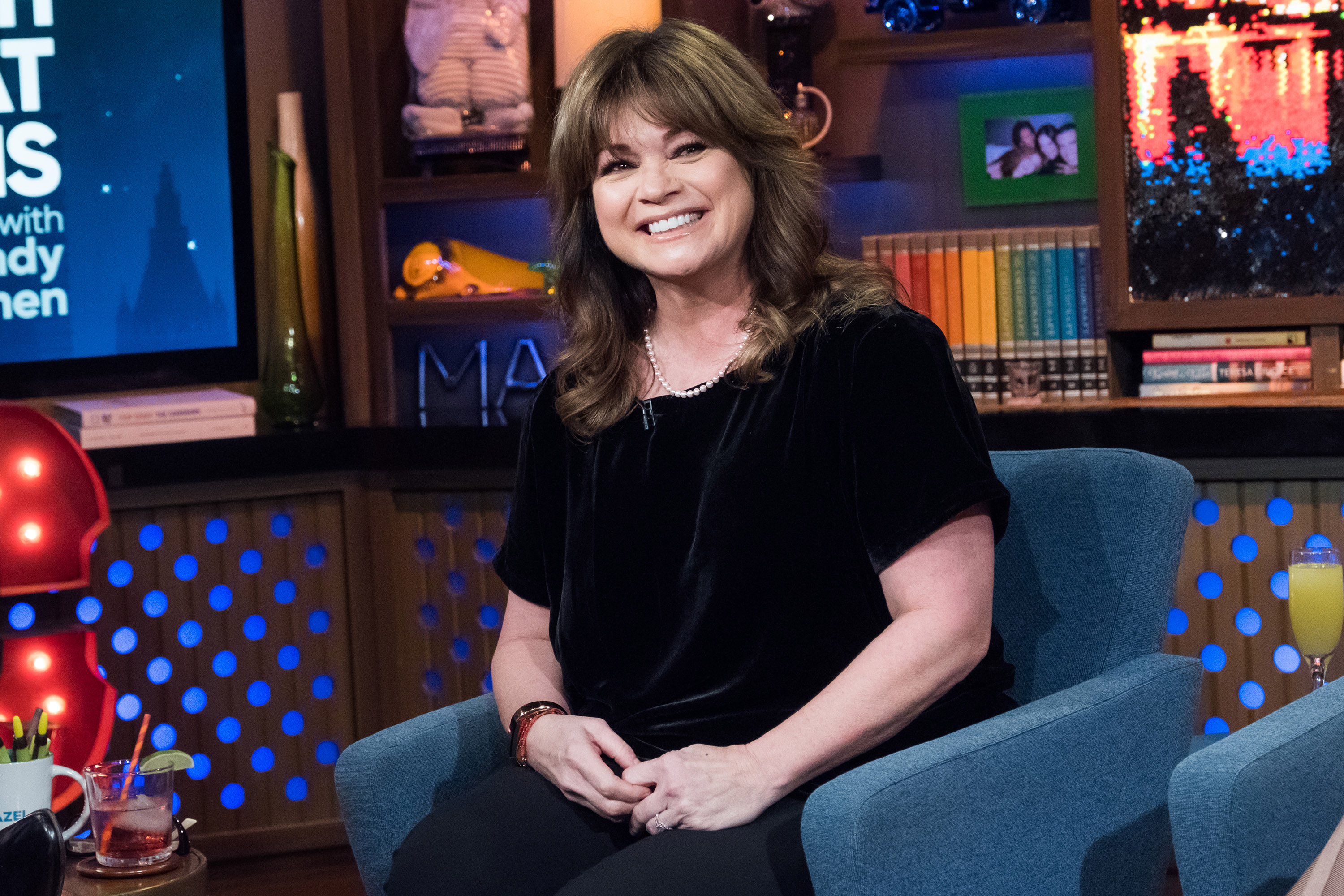 Valerie Bertinelli bei "Watch What Happens Live With Andy Cohen" am 18. Oktober 2017. | Quelle: Getty Images