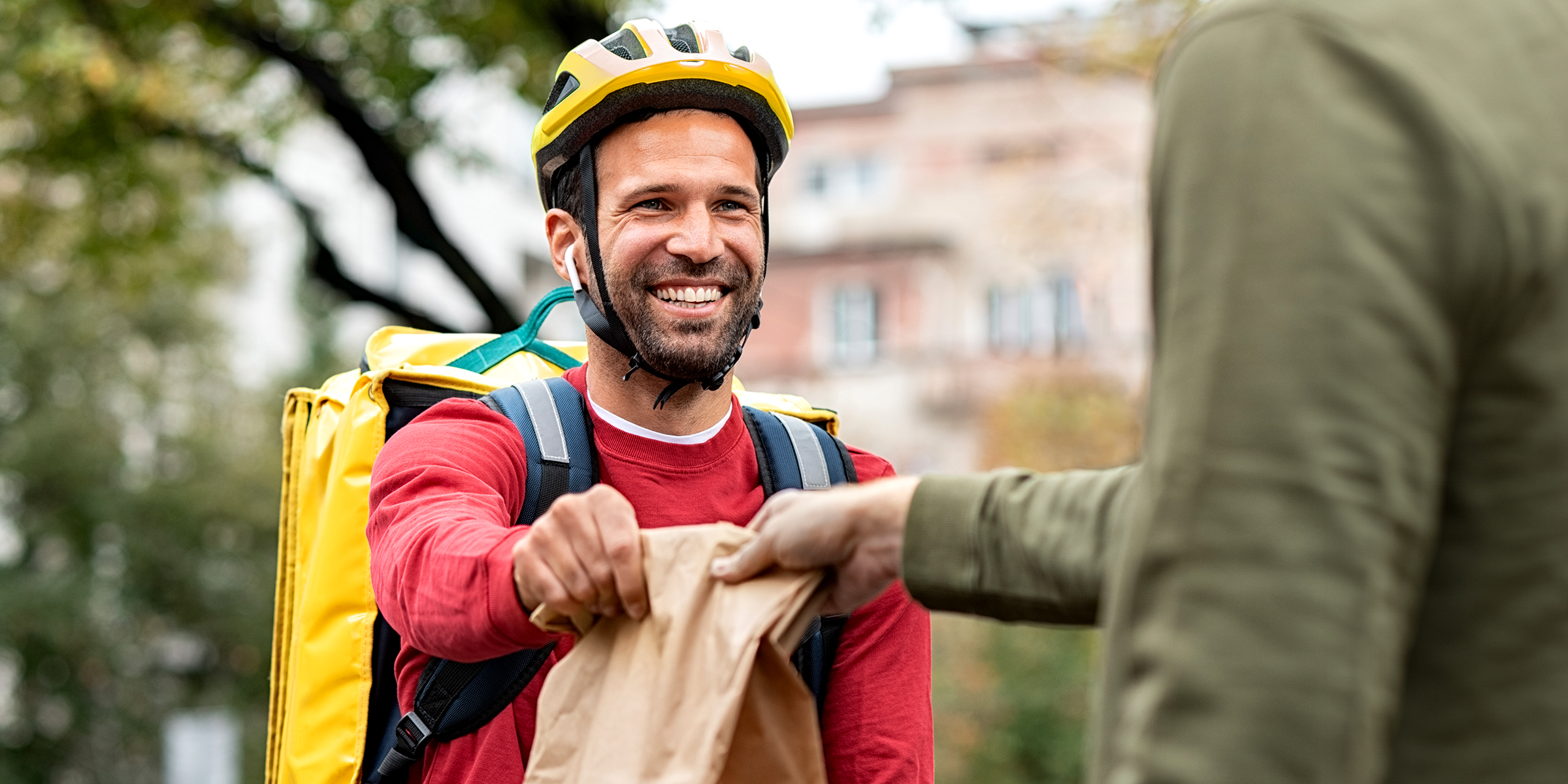 Ein Zusteller | Quelle: Shutterstock