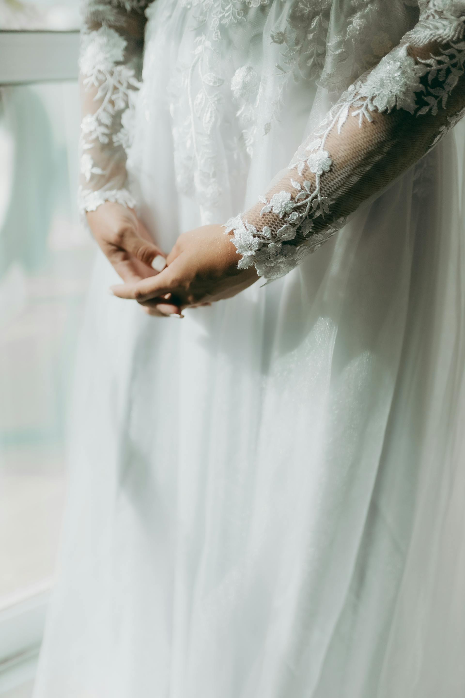 Eine Frau in einem Hochzeitskleid | Quelle: Pexels