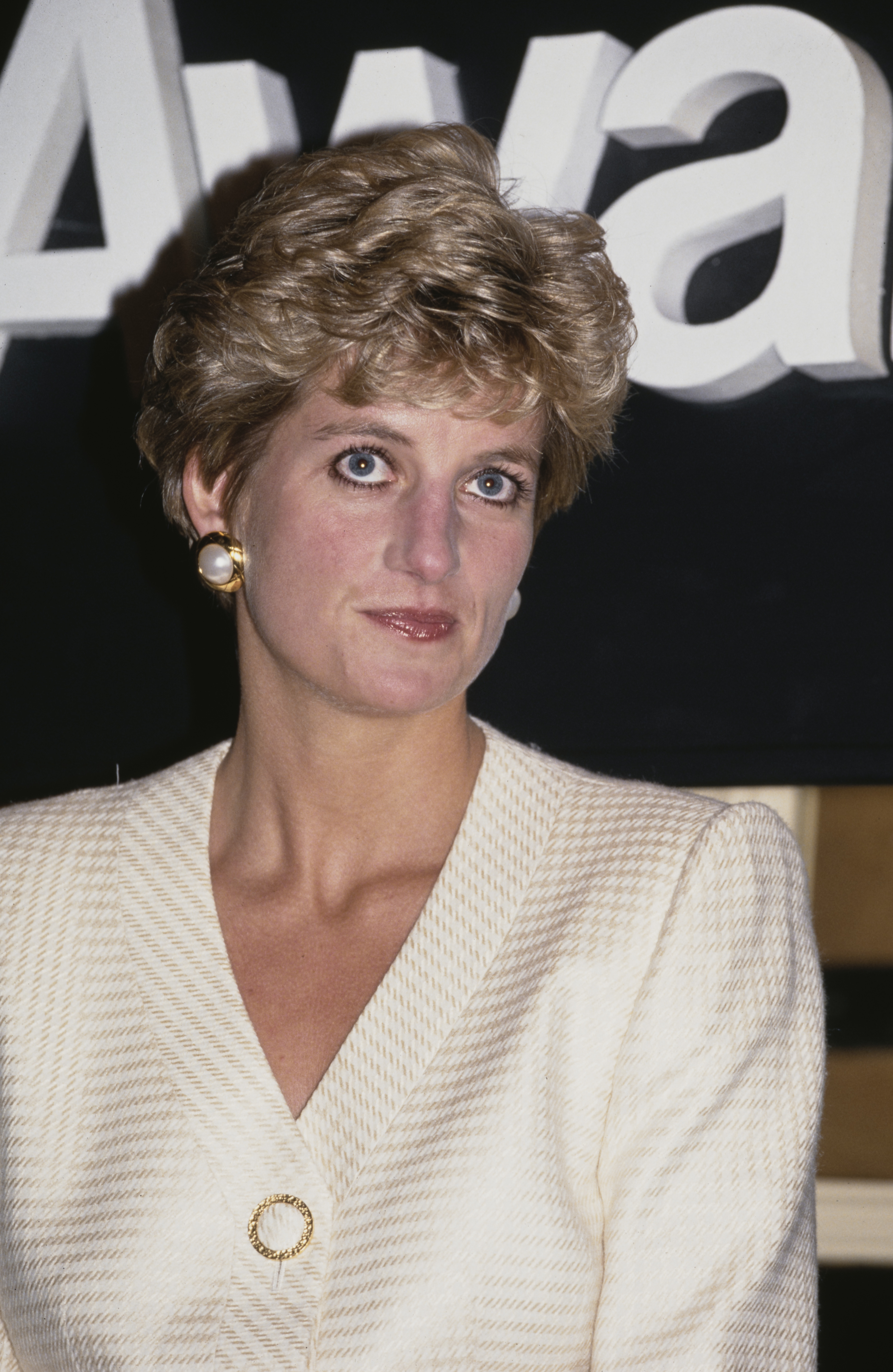 Diana, Prinzessin von Wales, bei der Verleihung der Business Traveler Awards am 14. Oktober 1993 in London, England. | Quelle: Getty Images