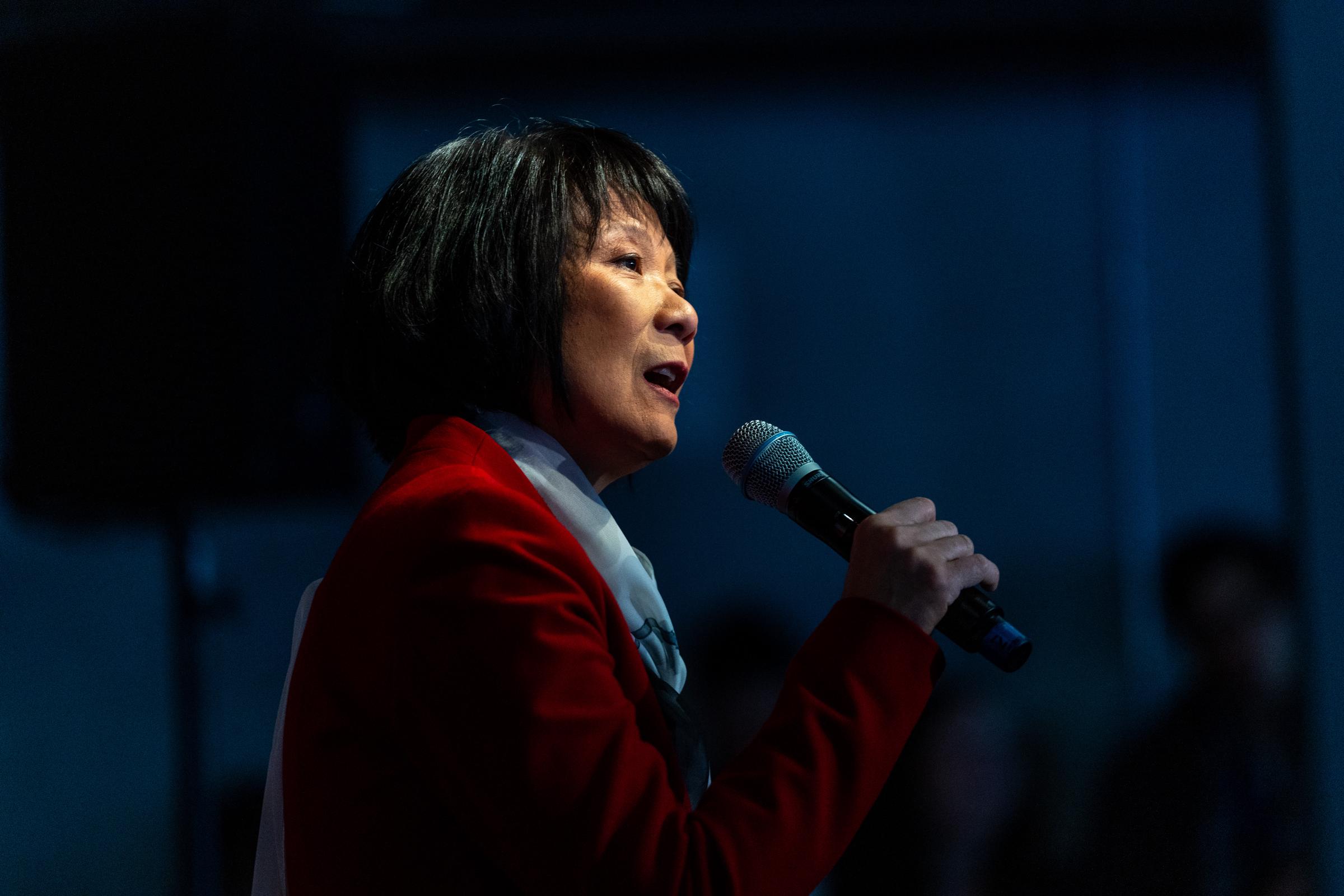 Torontos Bürgermeisterin Olivia Chow spricht auf dem US-Kanada-Wirtschaftsgipfel in den Evergreen Brick Works am 7. Februar 2025 in Toronto, Kanada | Quelle: Getty Images