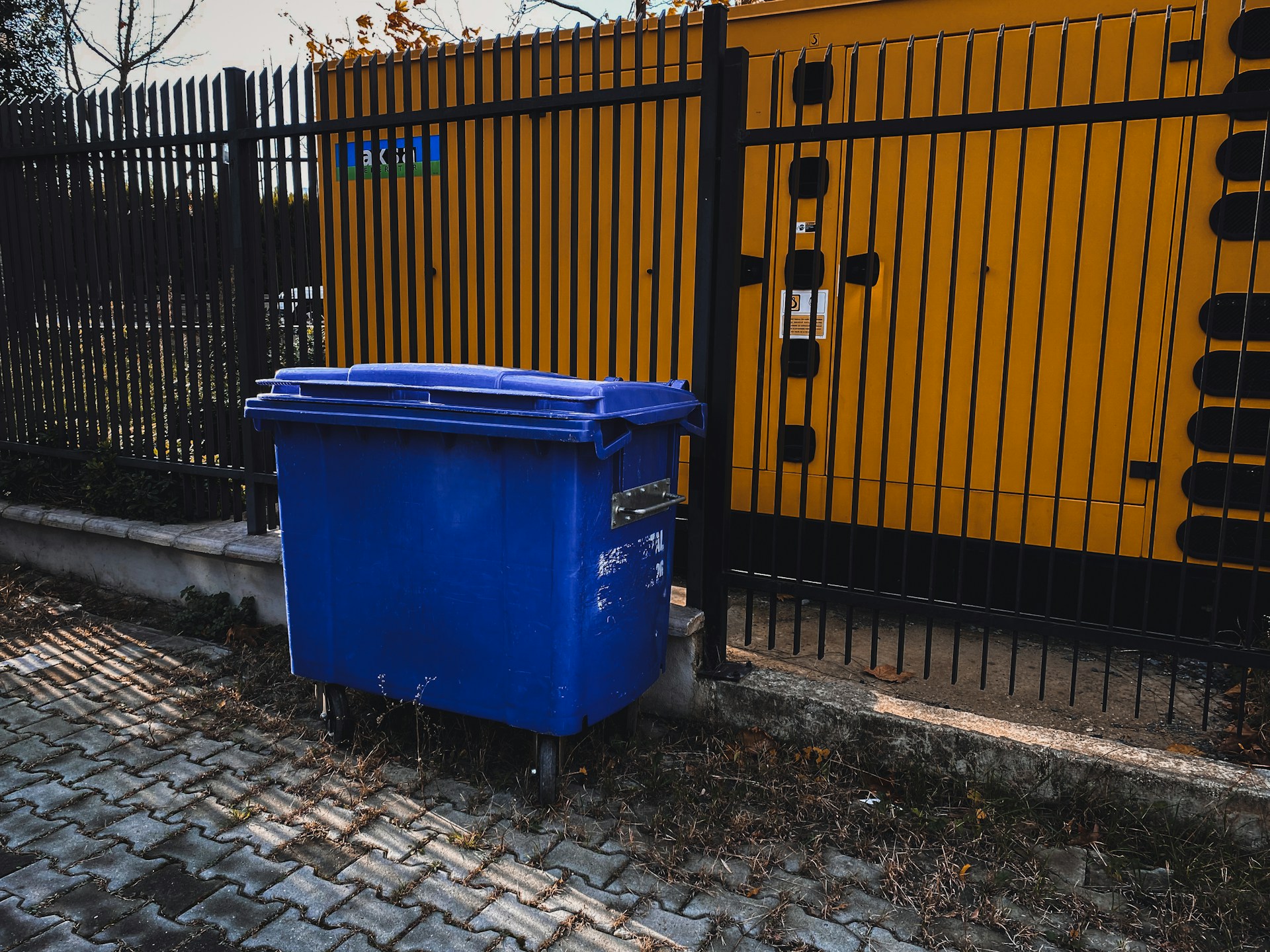 Ein Müllcontainer | Quelle: Unsplash