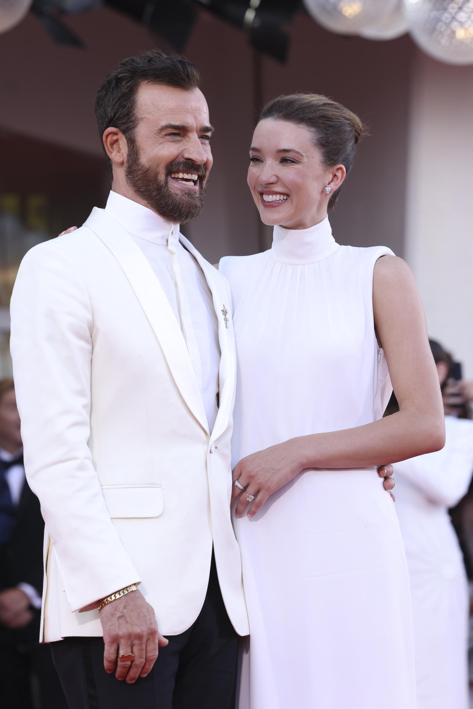 Justin Theroux und Nicole Brydon Bloom | Quelle: Getty Images