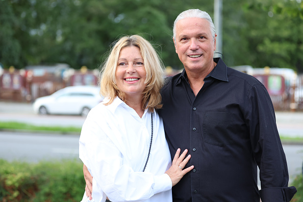 Karin Thaler und ihr Mann Milos Malesevic beim Konzert der Mandoki Soulmates im Circus Krone, München, 3. September 2023. | Quelle: Getty Images
