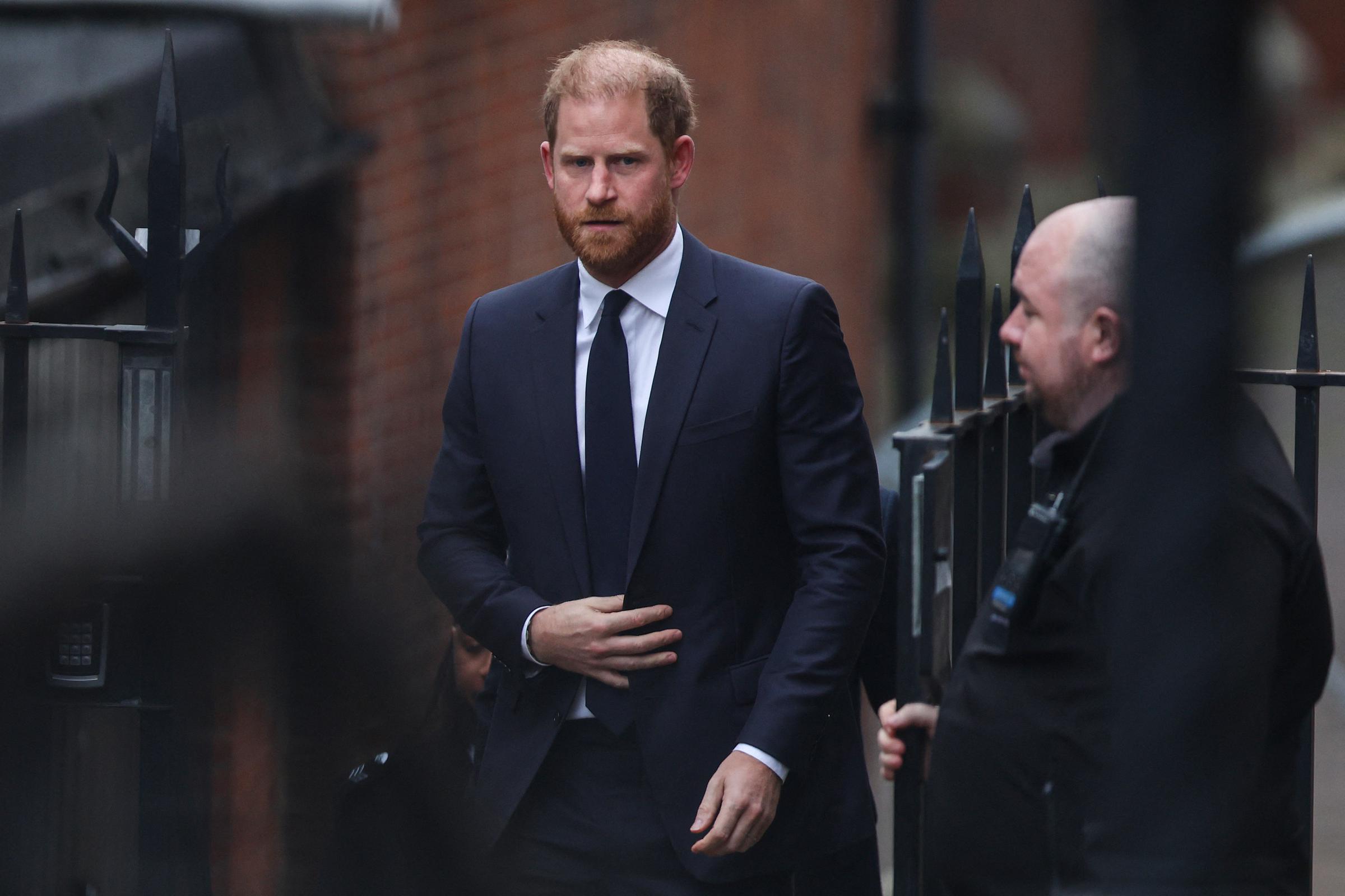 Die Sicherheit bleibt eine der größten offenen Fragen im Zusammenhang mit Harrys Rückkehr nach Großbritannien zusammen mit Meghan und ihren Kindern. Nachdem er seinen Rechtsstreit um die Wiederaufnahme des Polizeischutzes verloren hatte, sagte er, er könne die Sicherheit seiner Familie in seinem Geburtsland nicht garantieren. | Quelle: Getty Images