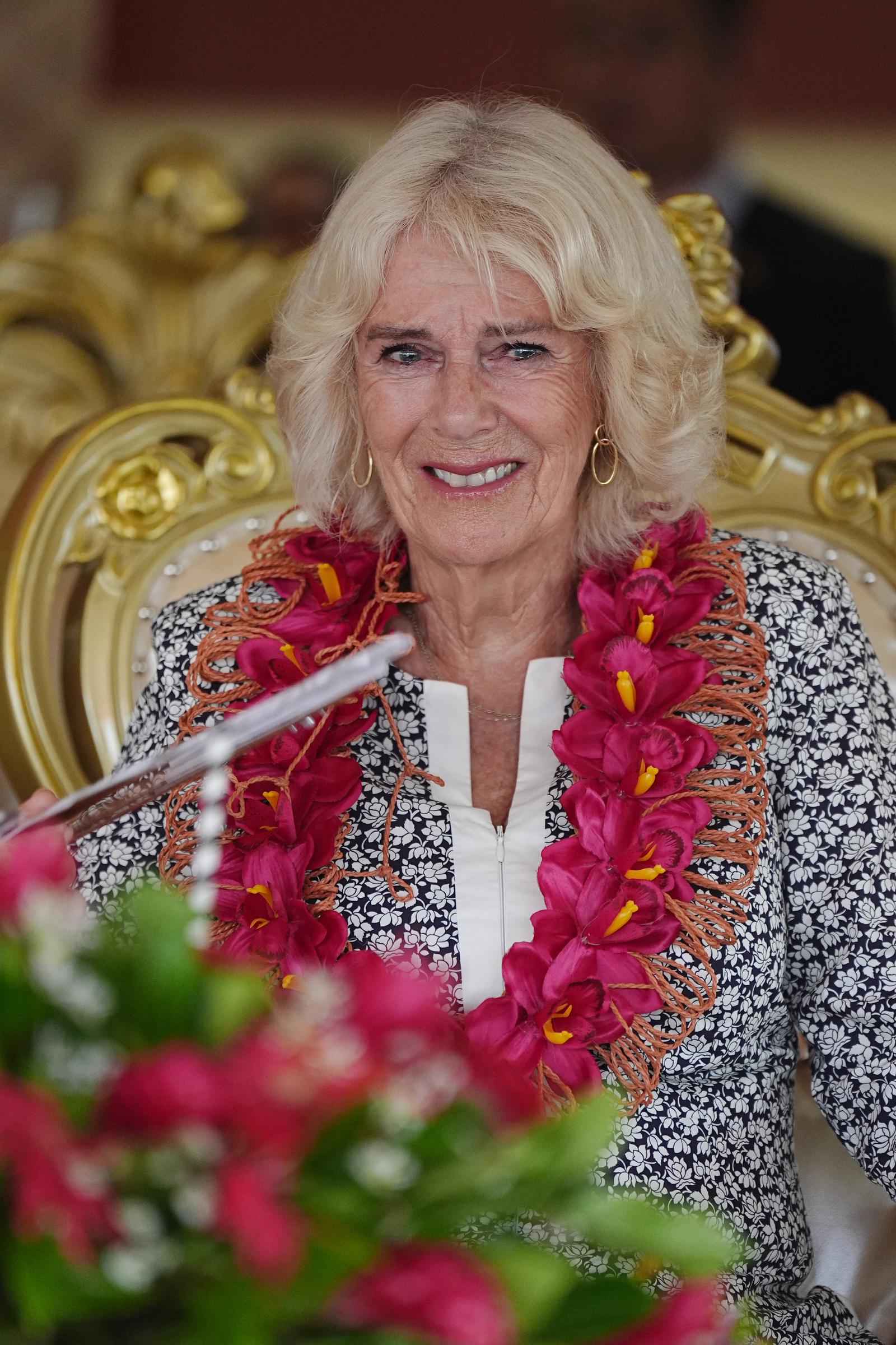 Königin Camilla wird in Samoa im Oktober 2024 emotional | Quelle: Getty Images