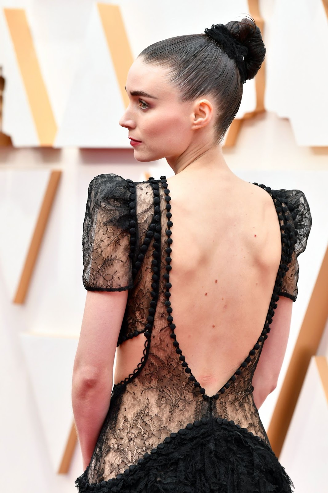 Rooney Mara nahm am 9. Februar 2020 an der 92. jährlichen Oscar-Verleihung in Hollywood, Kalifornien, teil und feierte gemeinsam mit anderen Nominierten und Branchenkollegen die Erfolge der Filmindustrie. | Quelle: Getty Images