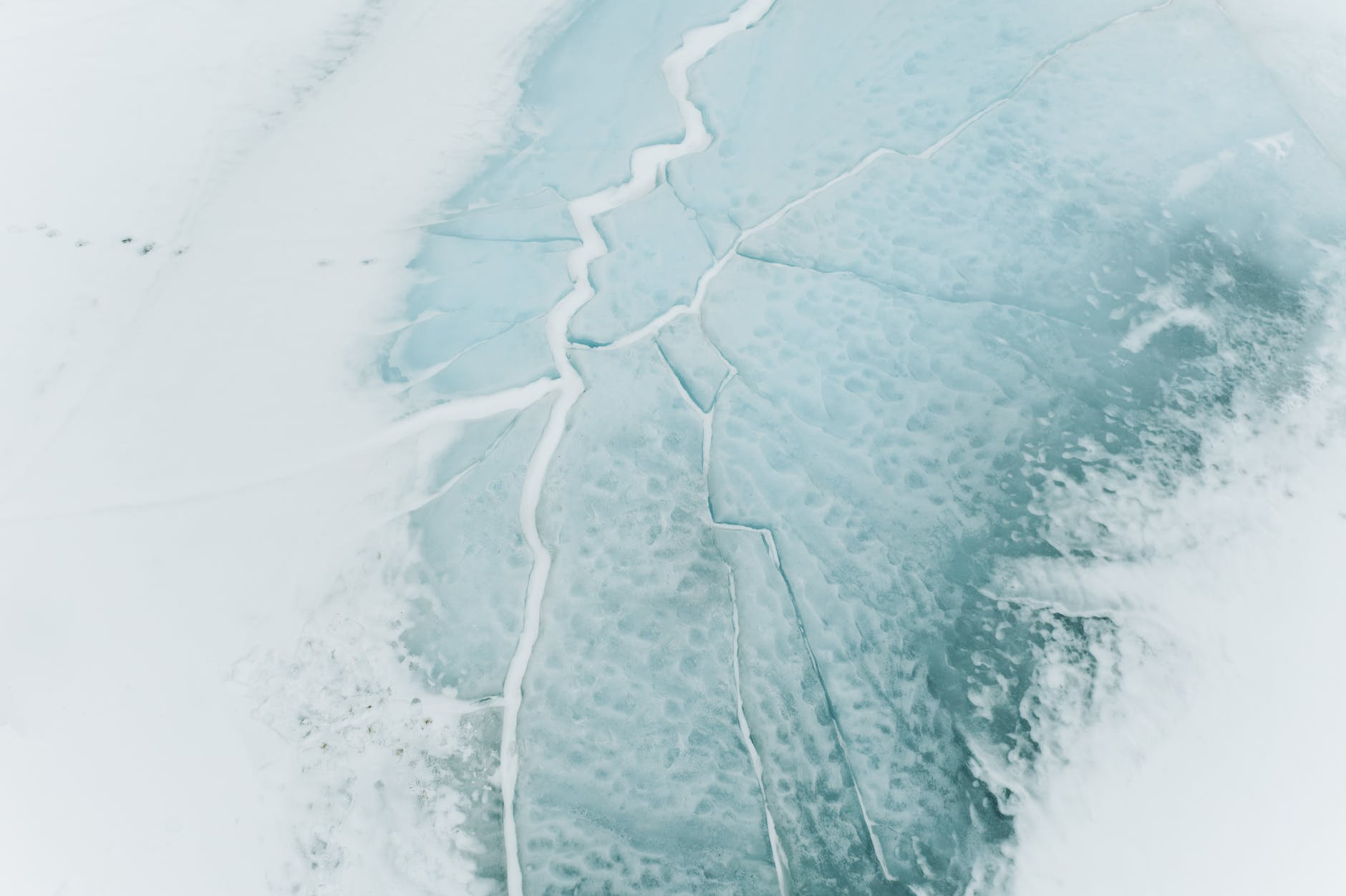 Das Eis begann zu brechen. | Quelle: Pexels