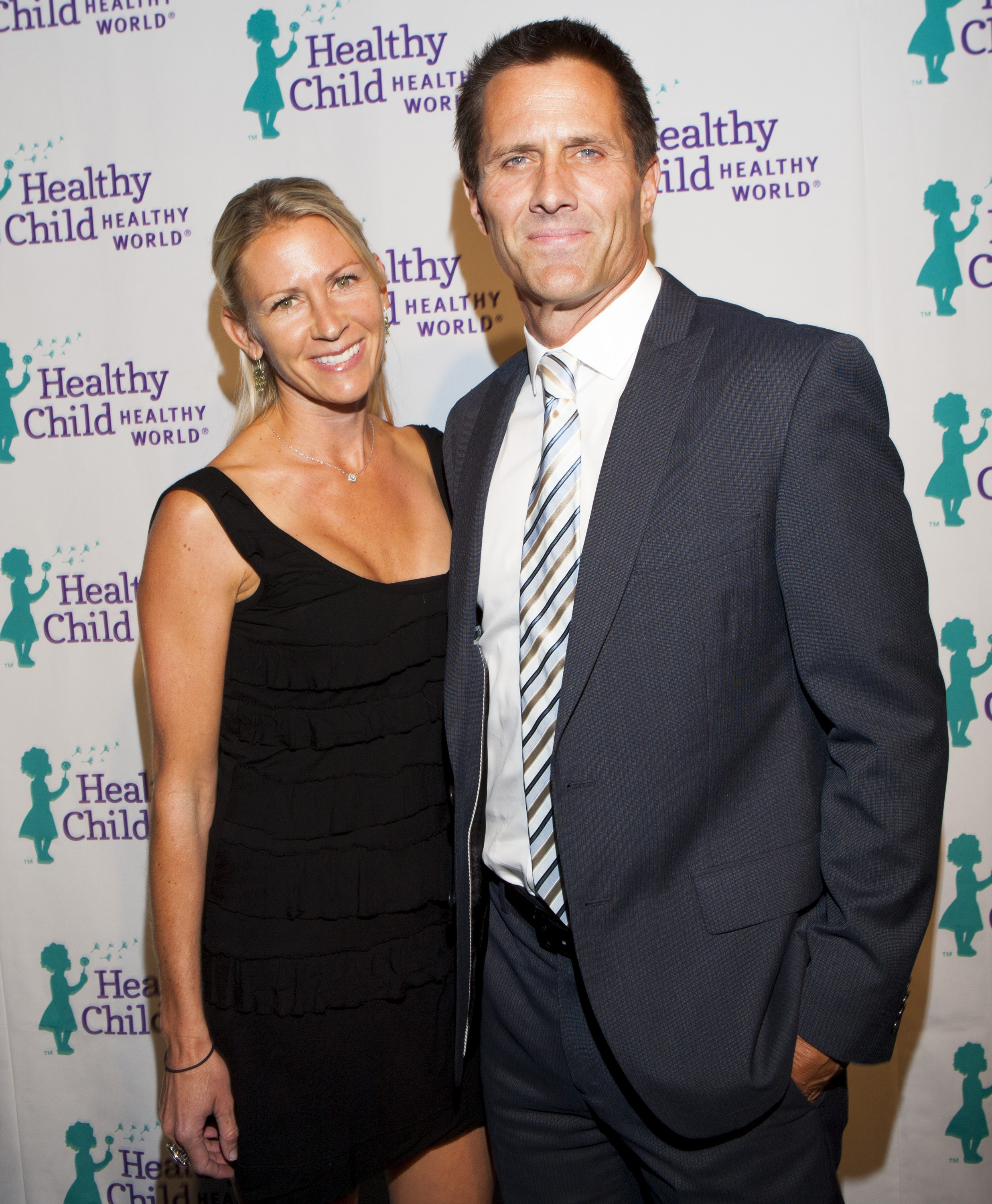 Erin Bolte und ihr Mann nehmen an der 6. jährlichen Preisverleihung von Healthy Child Healthy World's Mom On A Mission am 29. Oktober 2014 teil | Quelle: Getty Images