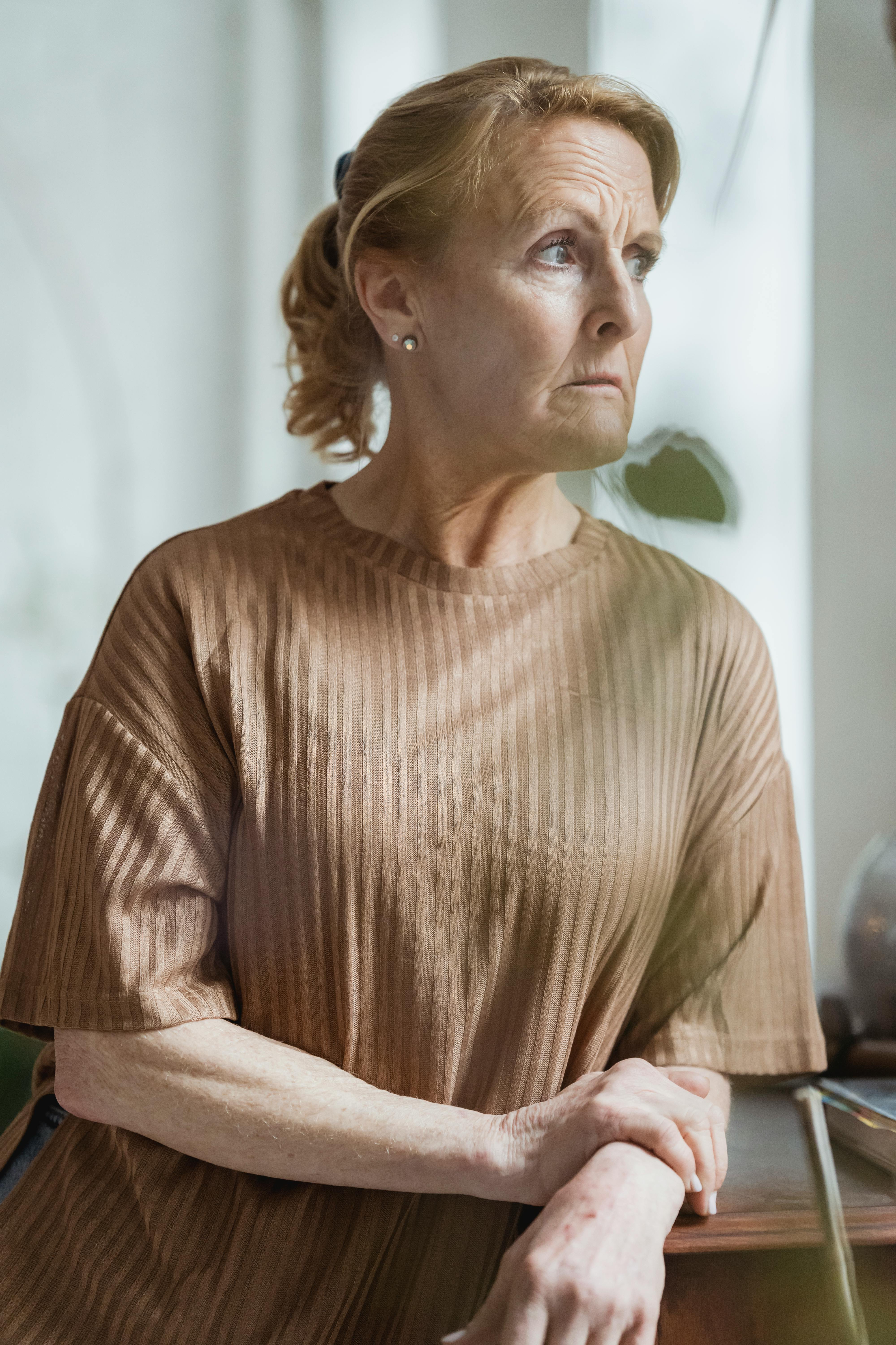 Eine ernste Frau | Quelle: Pexels