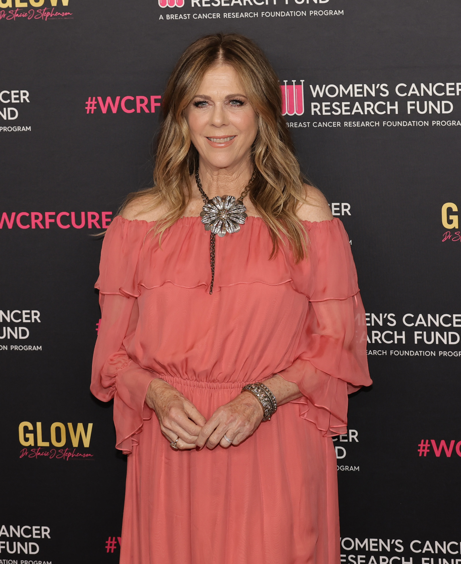 Rita Wilson kommt am 10. April 2024 zu "An Unforgettable Evening" Benefiting The Woman's Cancer Research Fund in Beverly Hills, Kalifornien, an. | Quelle: Getty Images