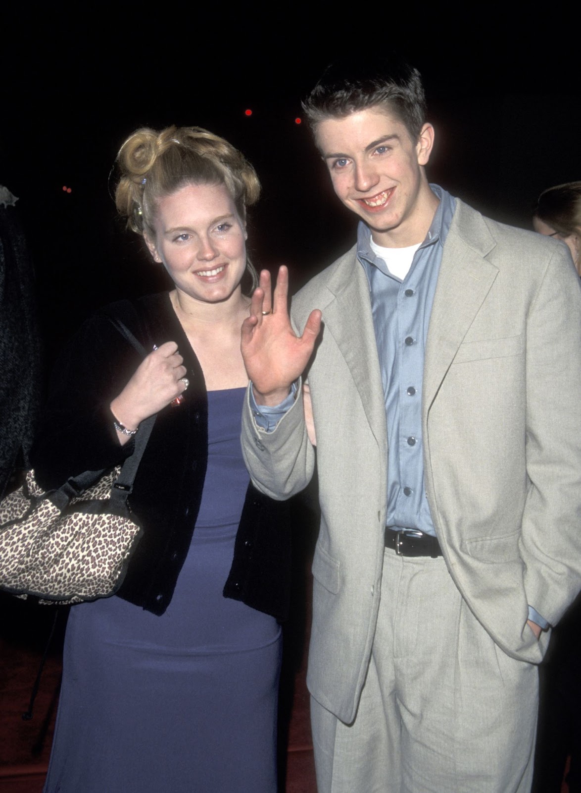 Heidi Van Pelt und der junge Schauspieler bei der Party für die letzte Folge von "Hör mal, wer da hämmert" am 9. April 1999 in Kalifornien. | Quelle: Getty Images