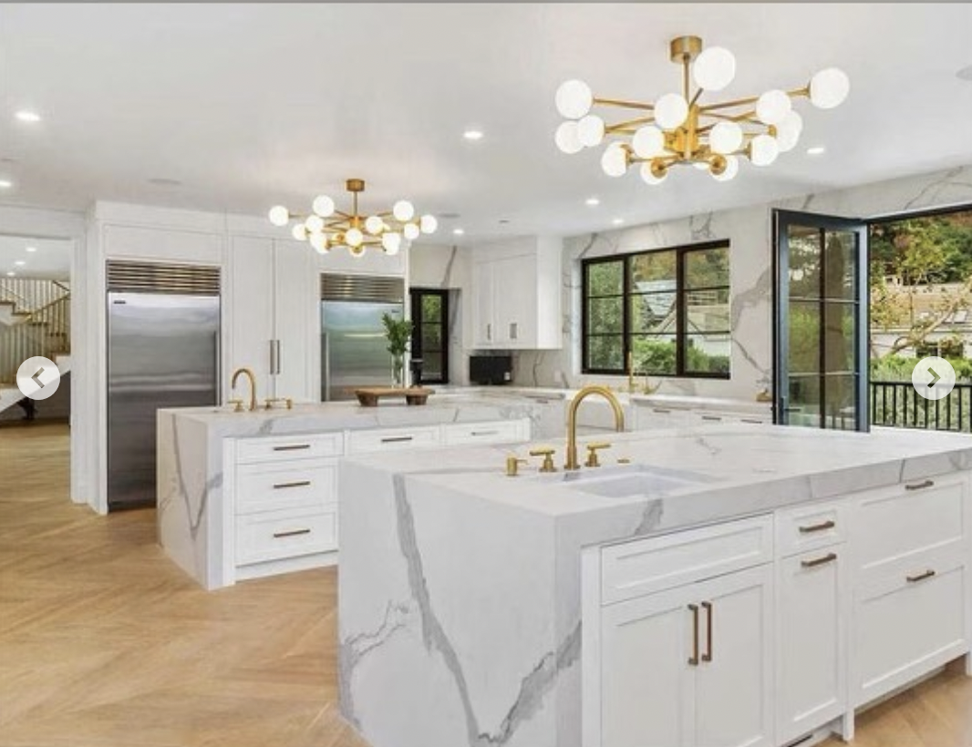 Die Küche in Rihannas Beverly Hills-Villa, veröffentlicht im Juli 2021 | Quelle: instagram/drip