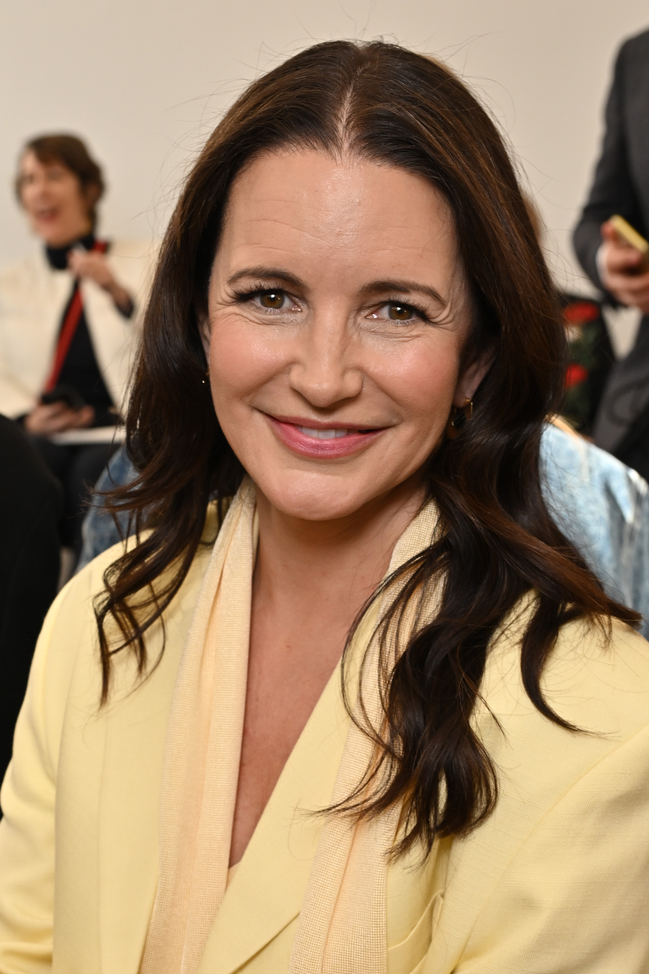 Kristin Davis besucht die Modenschau "Les Sculptures" von Jacquemus am 29. Januar 2024 in Saint-Paul-De-Vence, Frankreich. | Quelle: Getty Images