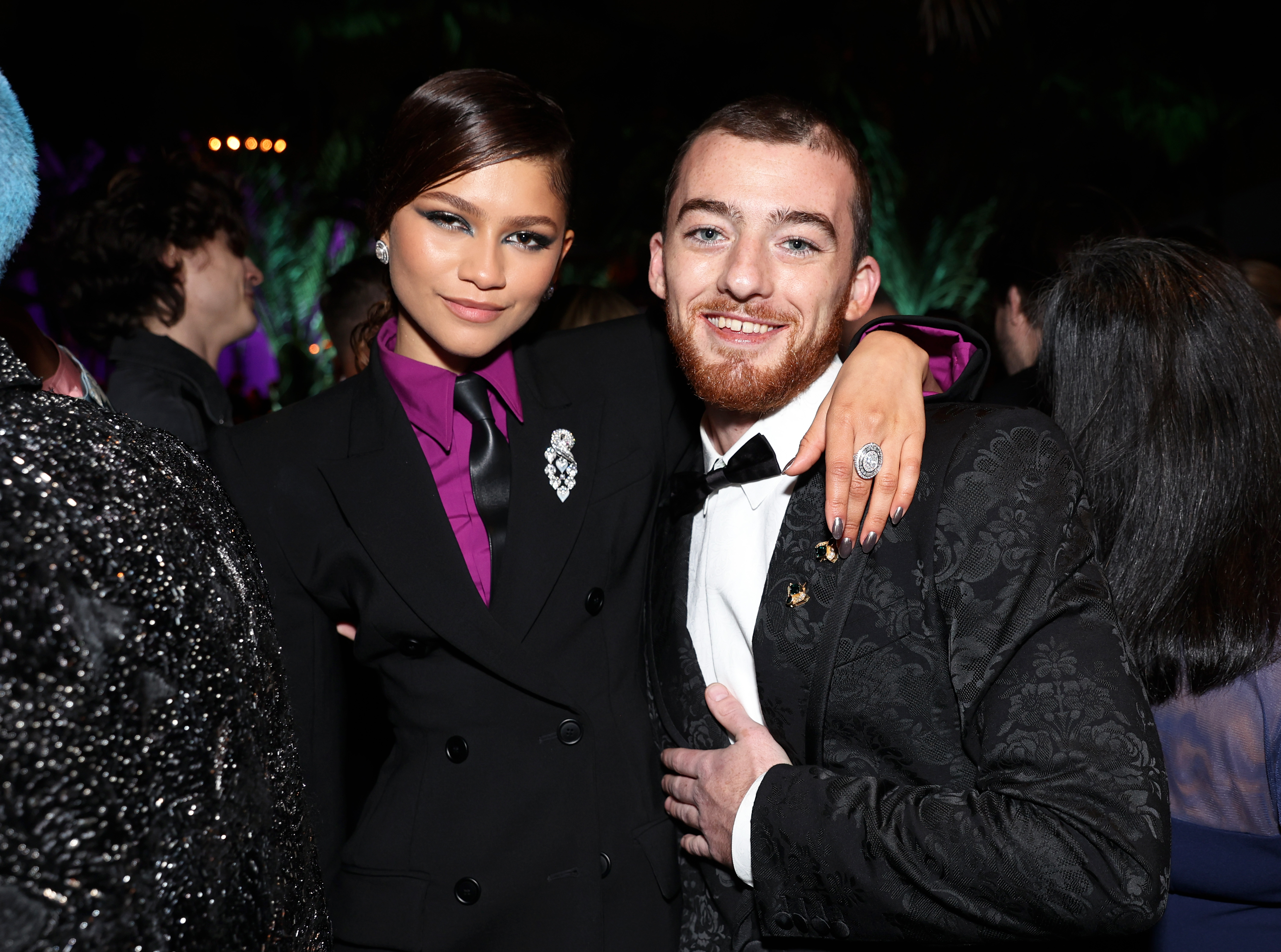 Zendaya und Angus Cloud auf der Vanity Fair Oscar Party hosted by Radhika Jones am 27. März 2022 in Beverly Hills, Kalifornien | Quelle: Getty Images