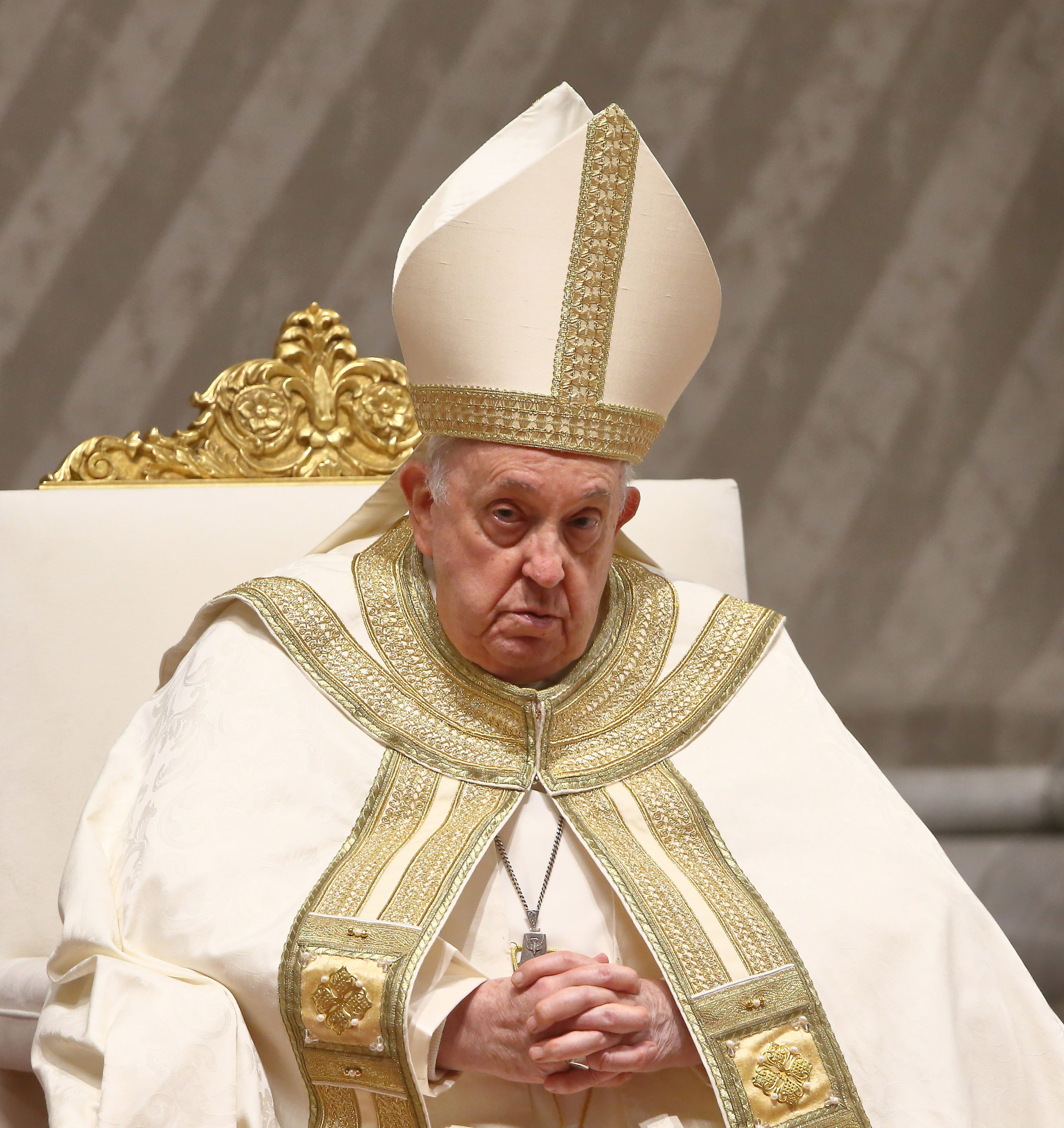Papst Franziskus leitet die erste Vesper des Hochfestes der Maria und das traditionelle Te Deum der Danksagung am 31. Dezember 2023 in der Vatikanstadt. | Quelle: Getty Images