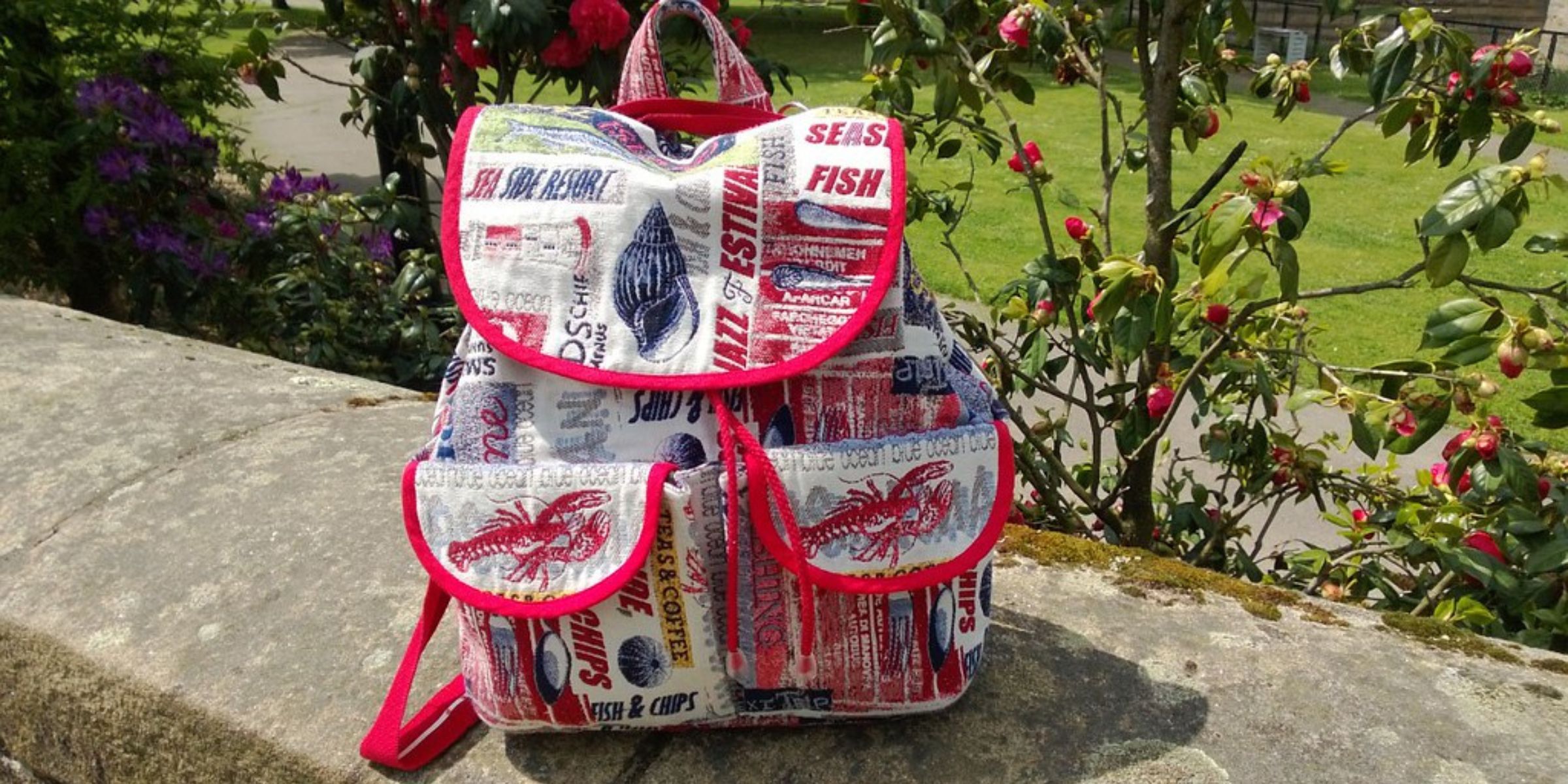 Eine Nahaufnahme eines Rucksacks | Quelle: Flickr