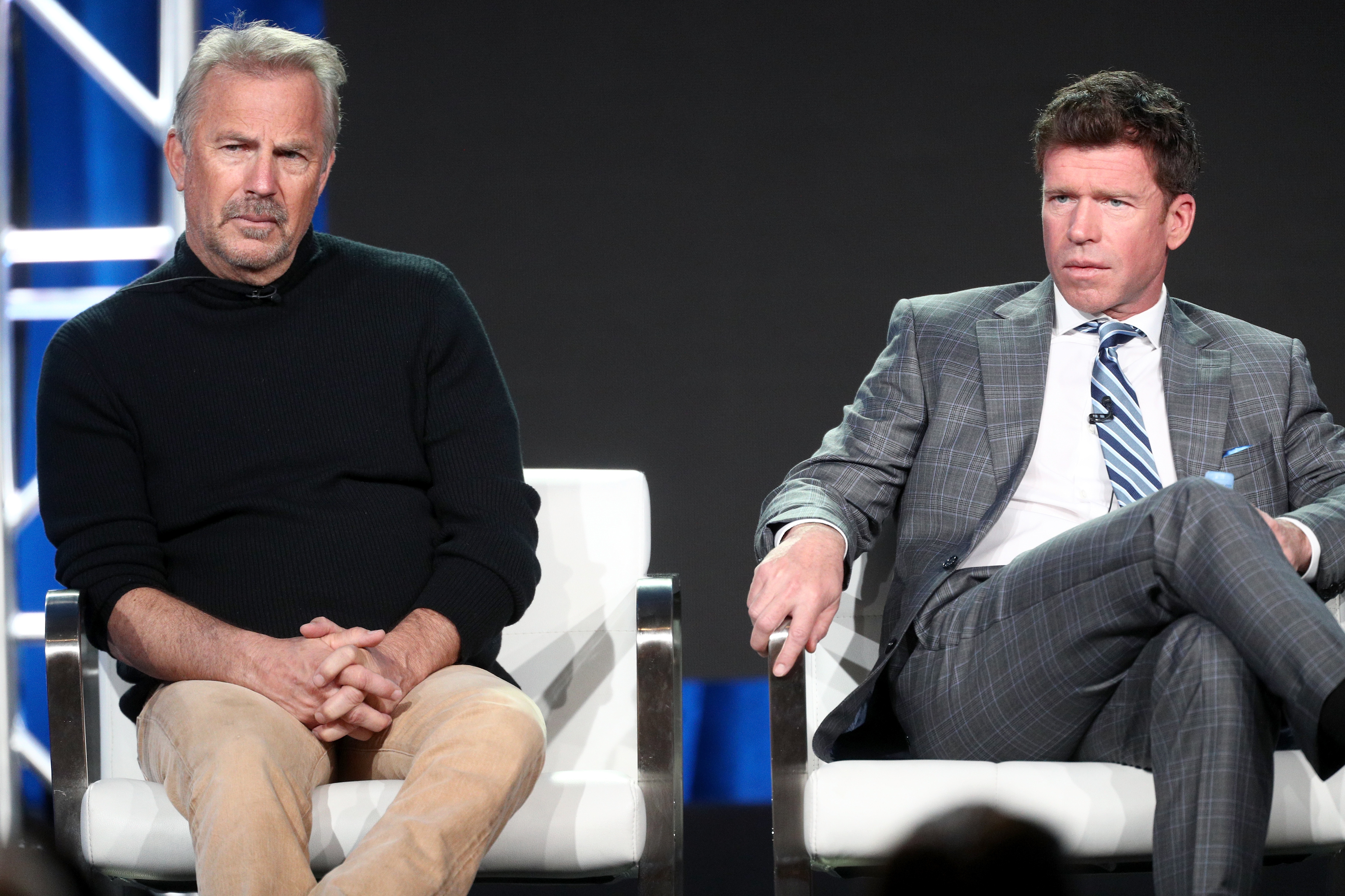 Kevin Costner und Taylor Sheridan bei der 2018 Winter Television Critics Association Press Tour in Pasadena, Kalifornien am 15. Januar 2018 | Quelle: Getty Images