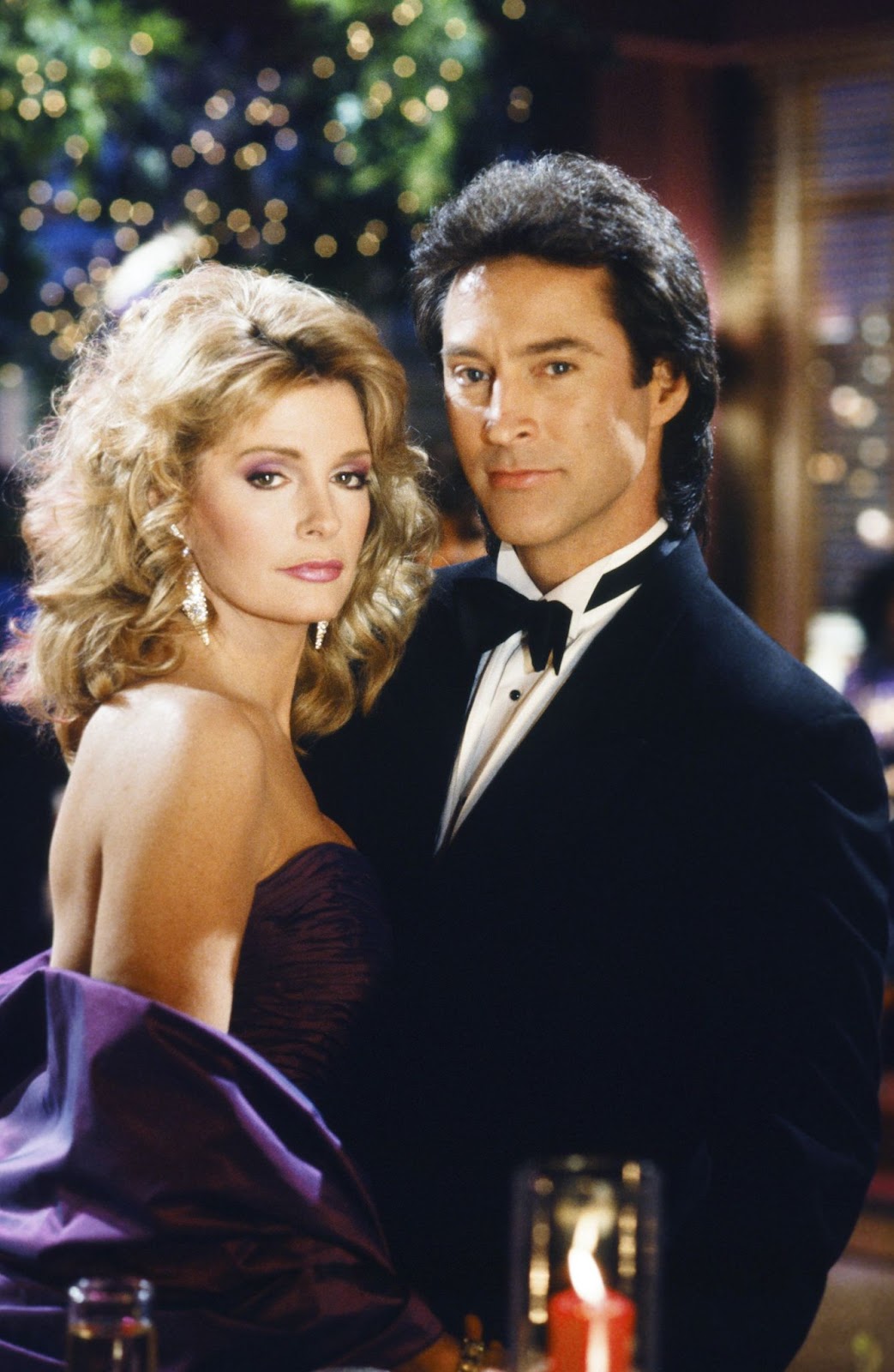 Die Schauspielerin als Marlena Evans und Drake Hogestyn als John Black in "Days of our Lives" im Jahr 1993. | Quelle: Getty Images