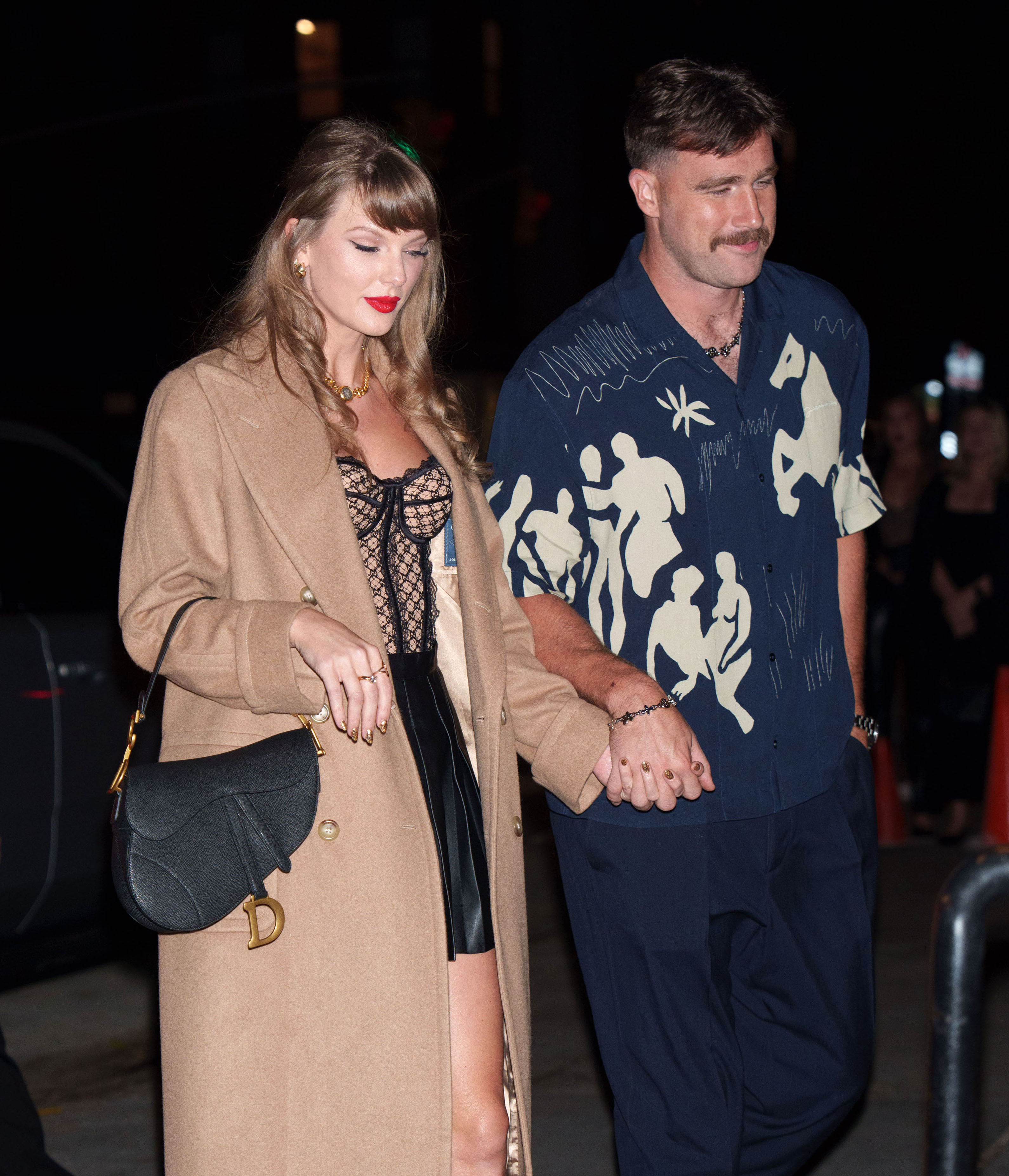 Taylor Swift und Travis Kelce werden am 11. Oktober 2024 in New York City gesehen | Quelle: Getty Images