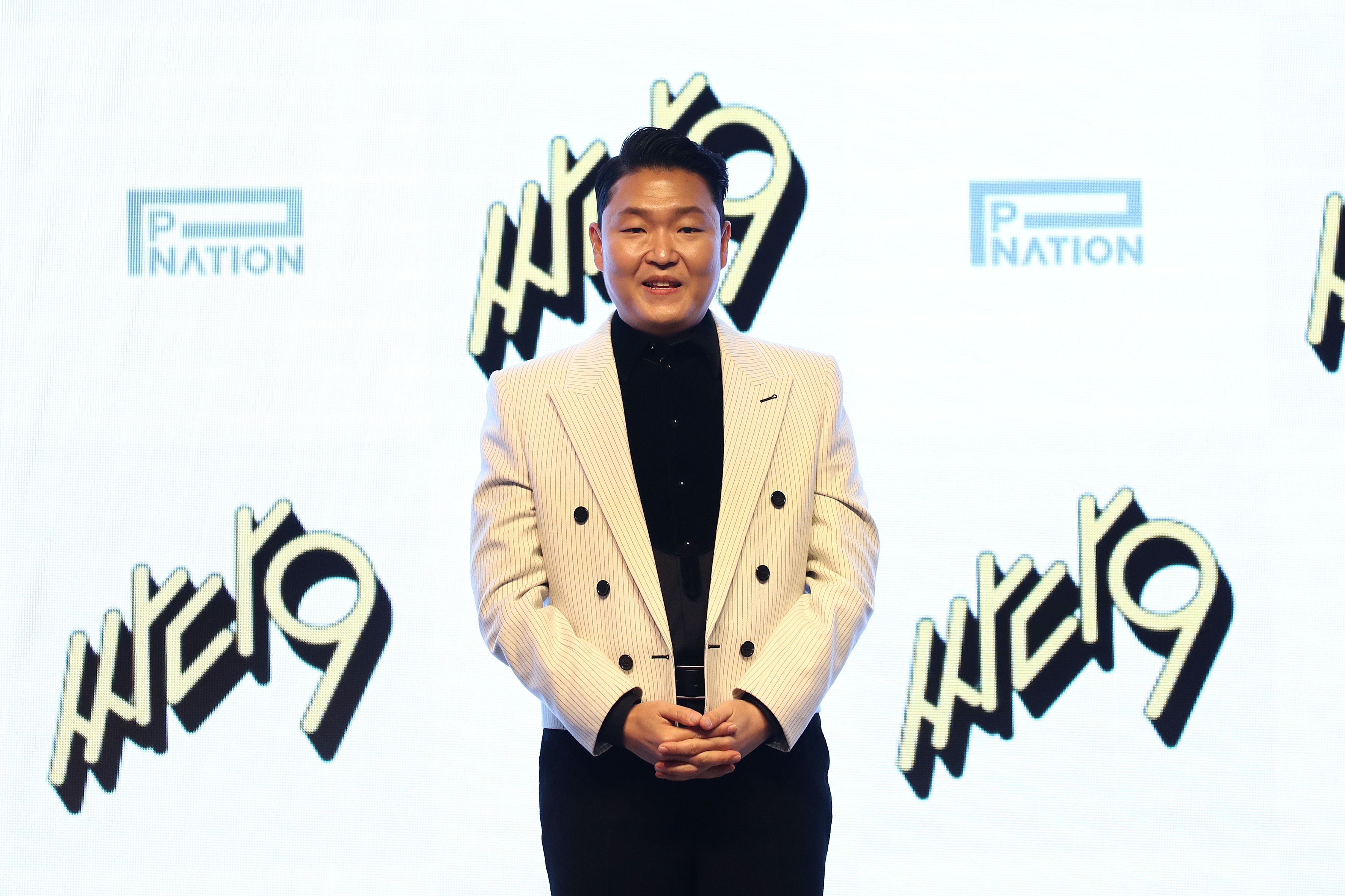 PSY bei einer Pressekonferenz zu seinem Album "Psy 9th" am 29. April 2022 in Seoul, Südkorea. | Quelle: Getty Images