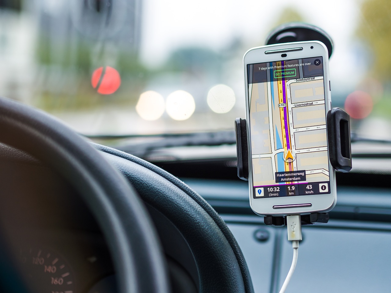 GPS-Tracker im Auto | Quelle: Pixabay