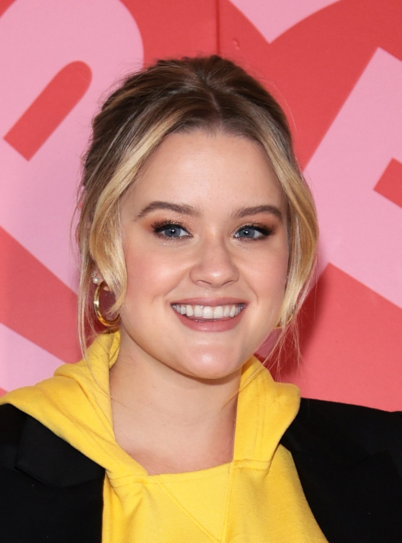 Ava Phillippe besucht die Big Feelings Brand Launch Party am 2. November 2023 in New York City | Quelle: Getty Images