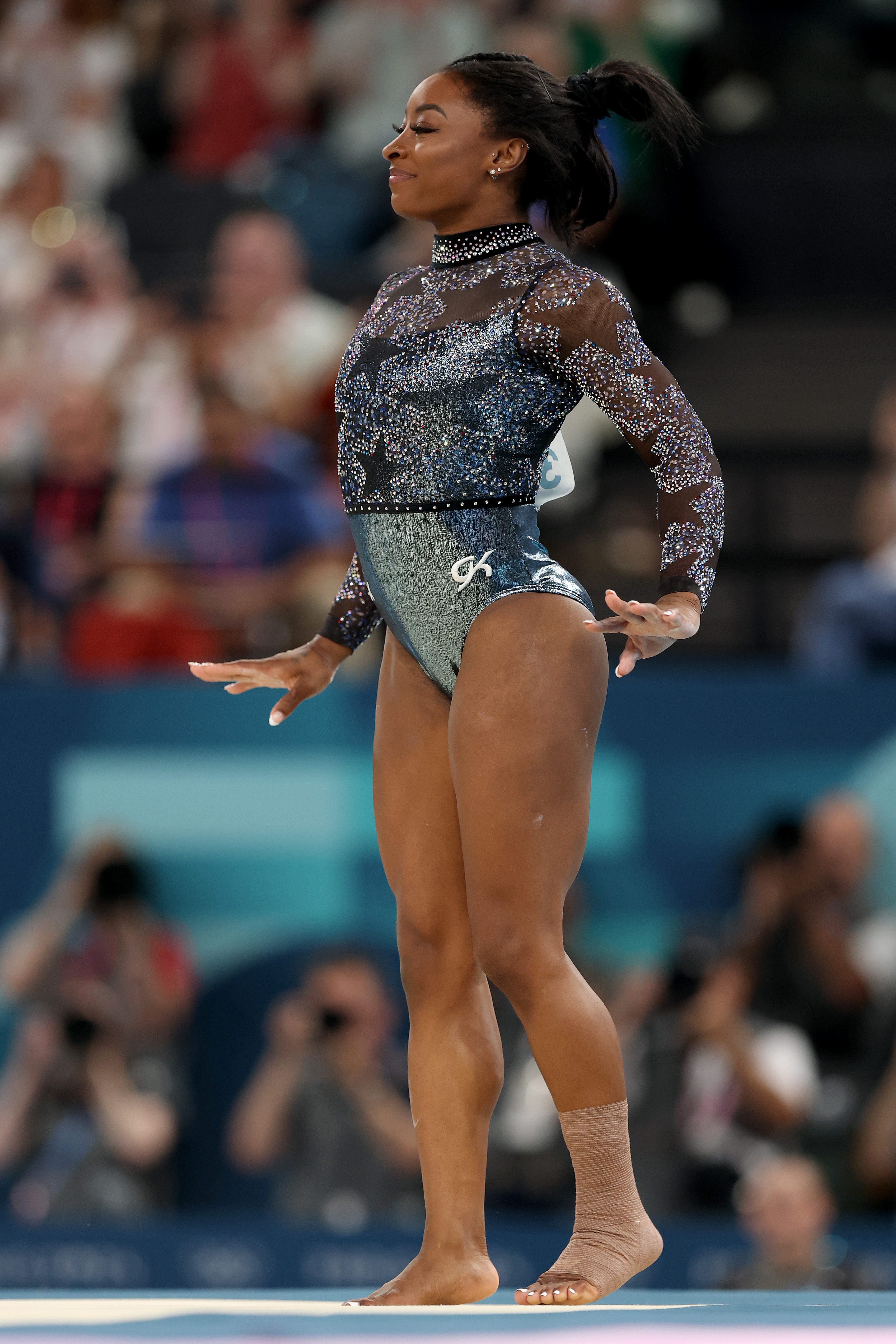 Simone Biles während der Qualifikation für das Kunstturnen der Frauen in Paris, Frankreich am 28. Juli 2024 | Quelle: Getty Images