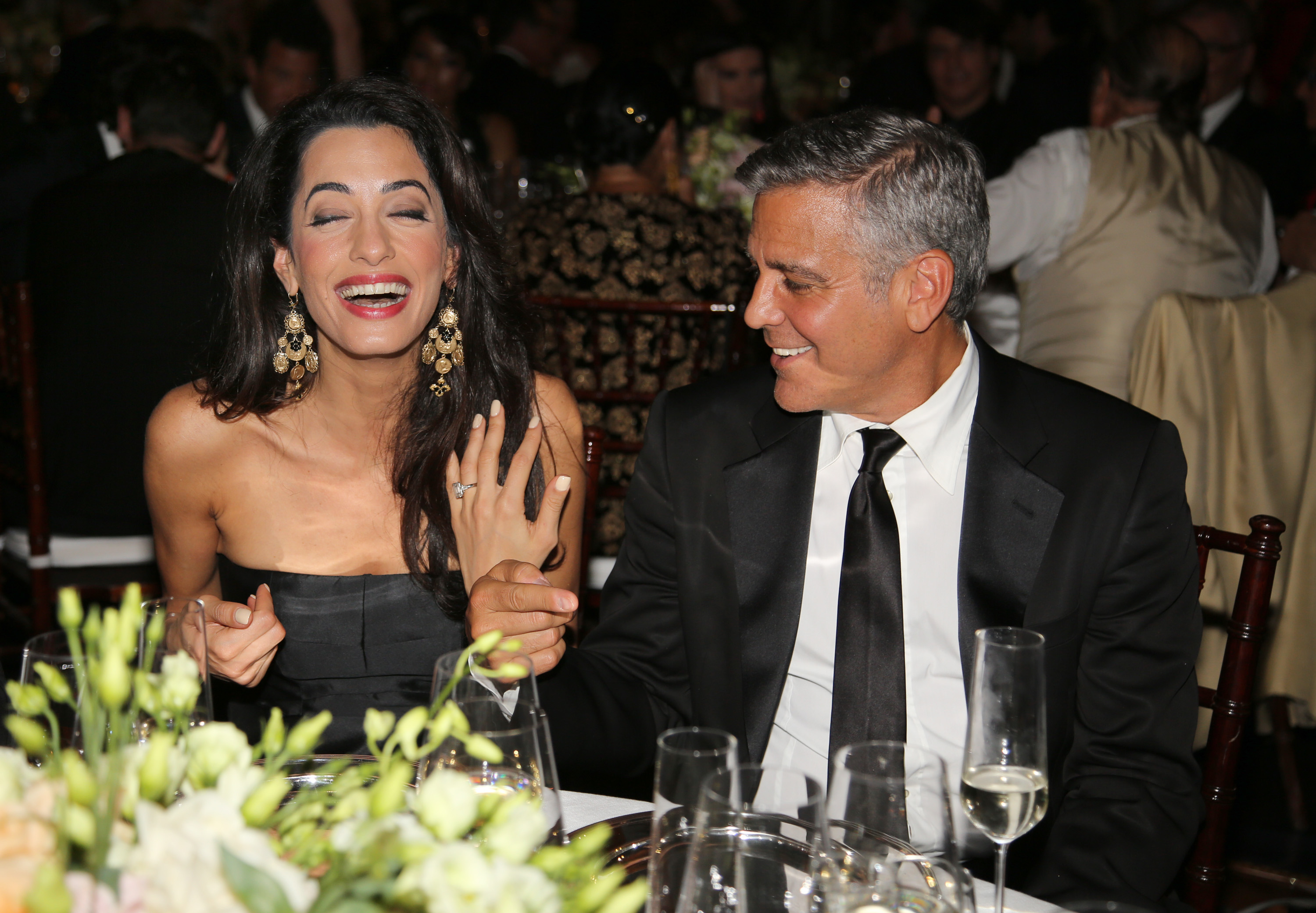 George und Amal Clooney besuchen die Celebrity Fight Night Gala am 7. September 2014 in Florenz, Italien | Quelle: Getty Images