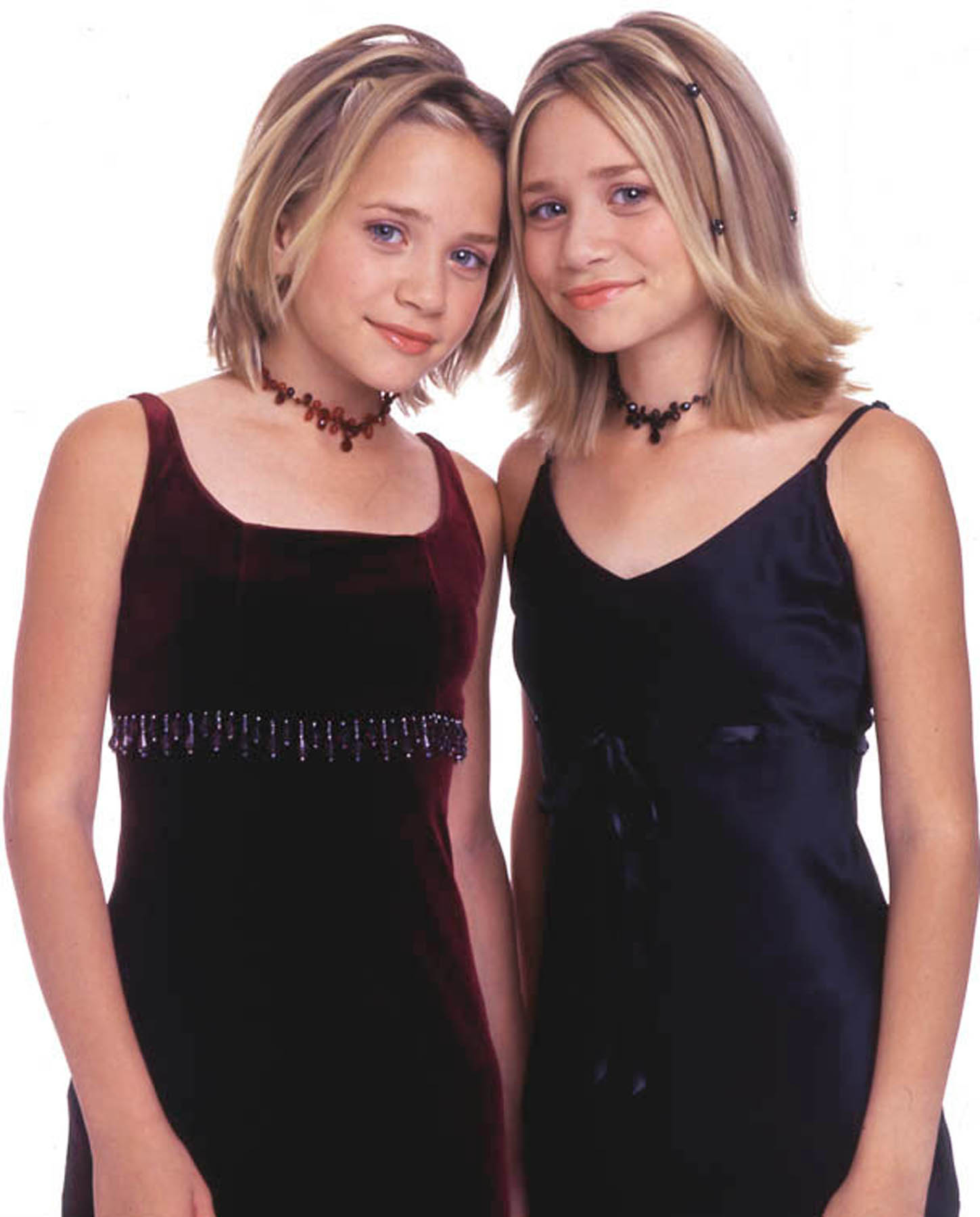 Mary-Kate und Ashley Olsen bei der Einführung eines Taschenplaners speziell für Mädchen am 17. November 2000 | Quelle: Getty Images