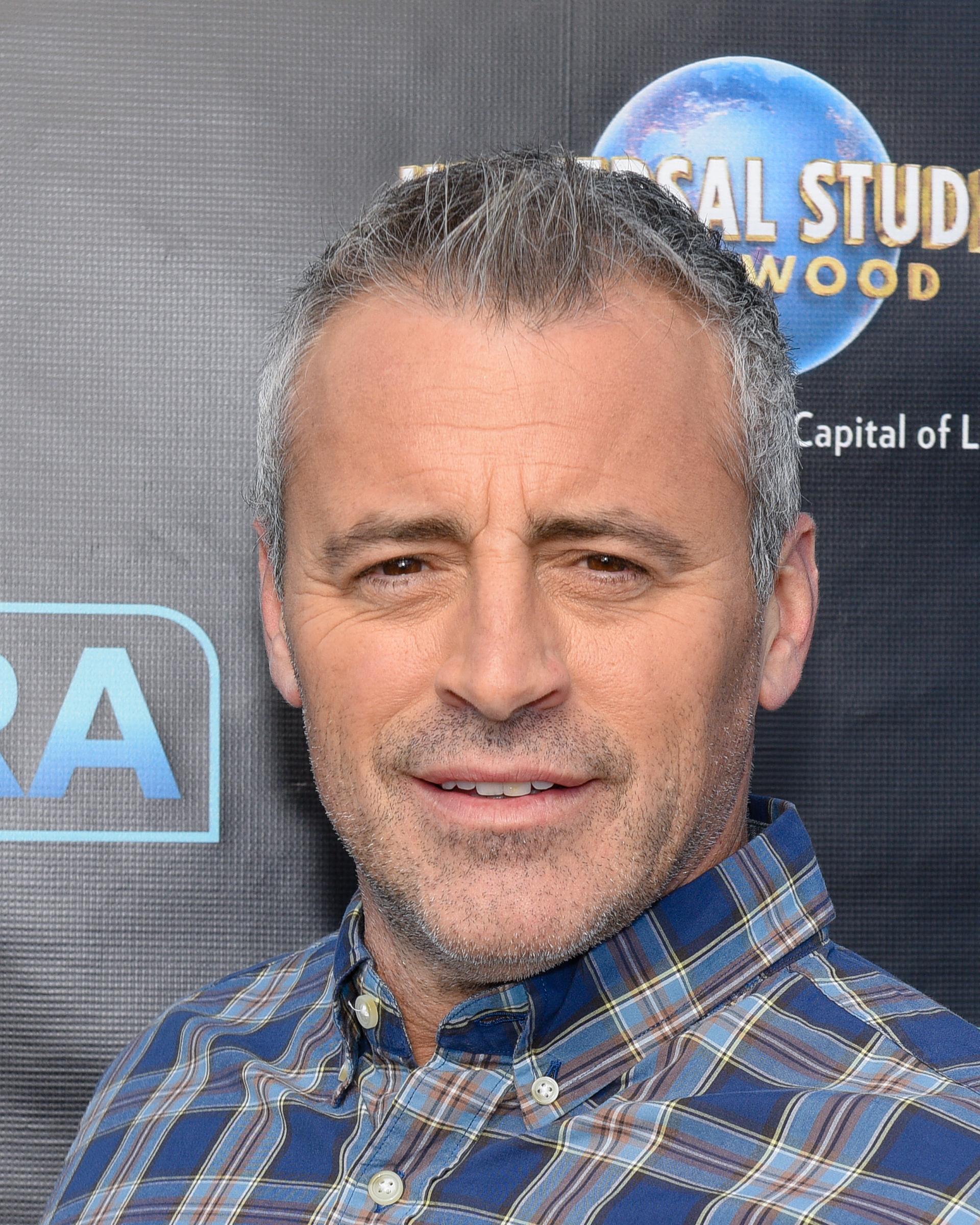 Matt LeBlanc besucht "Extra" in den Universal Studios Hollywood am 7. November 2016 in Universal City, Kalifornien. | Quellen: Getty Images