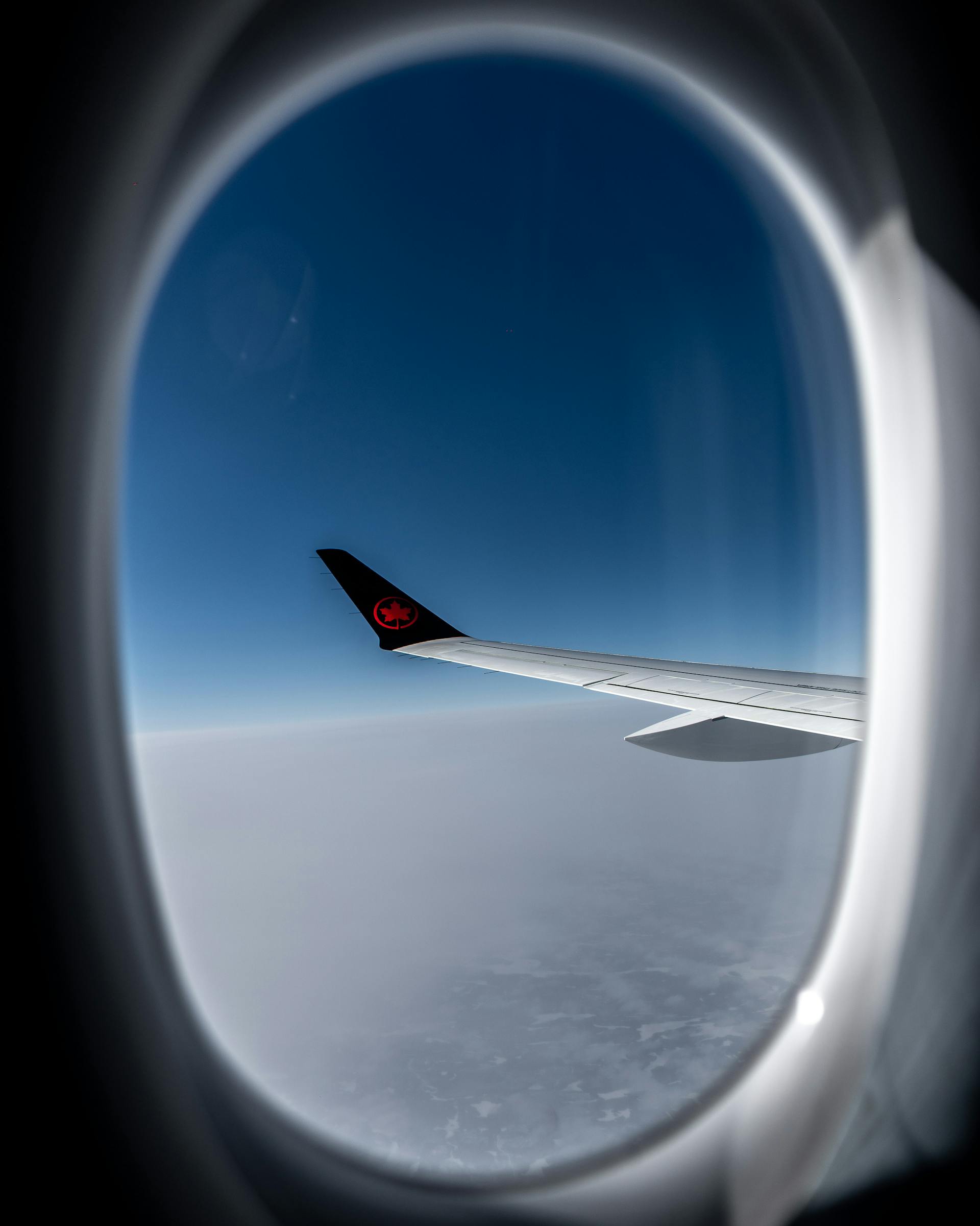 Ein Flugzeugflügel | Quelle: Pexels
