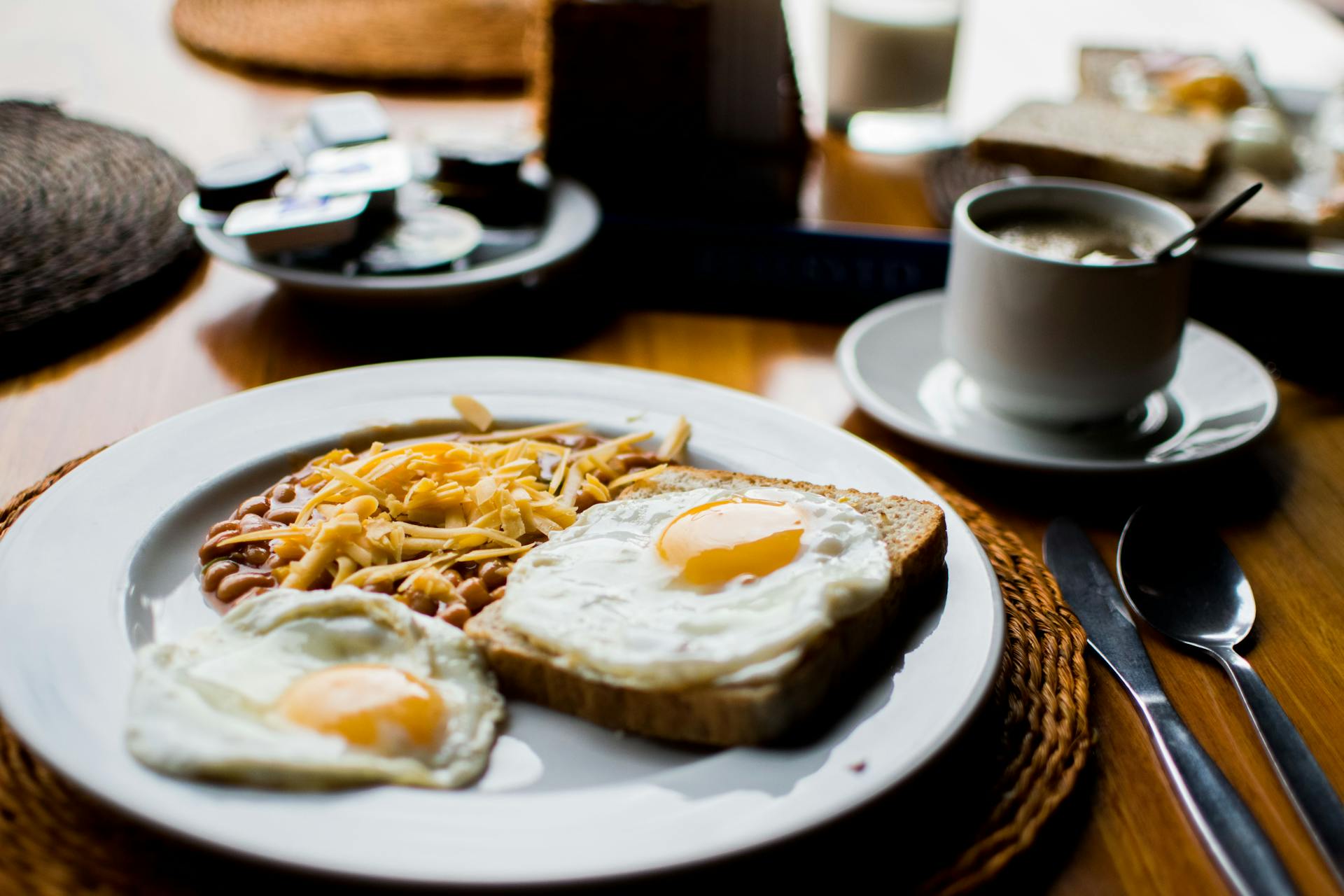 Das Frühstück liegt auf dem Tisch | Quelle: Pexels